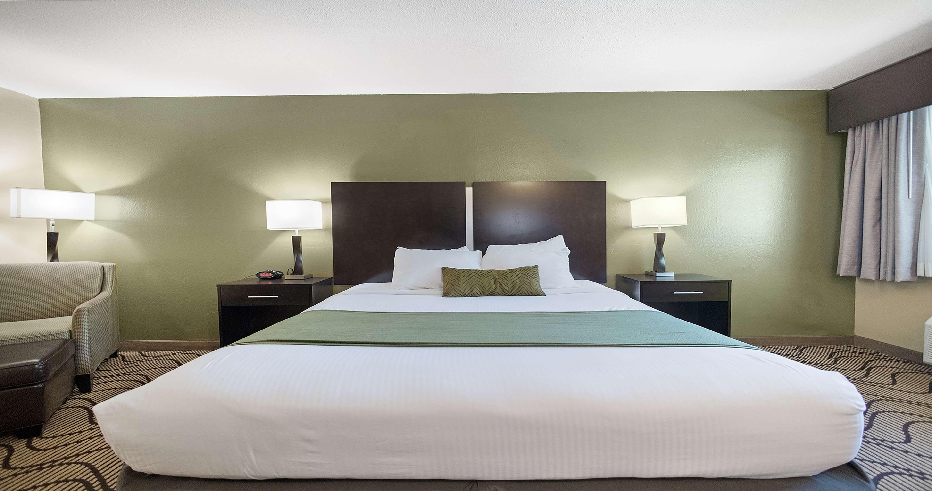 Room Queen Bed Non Smoking