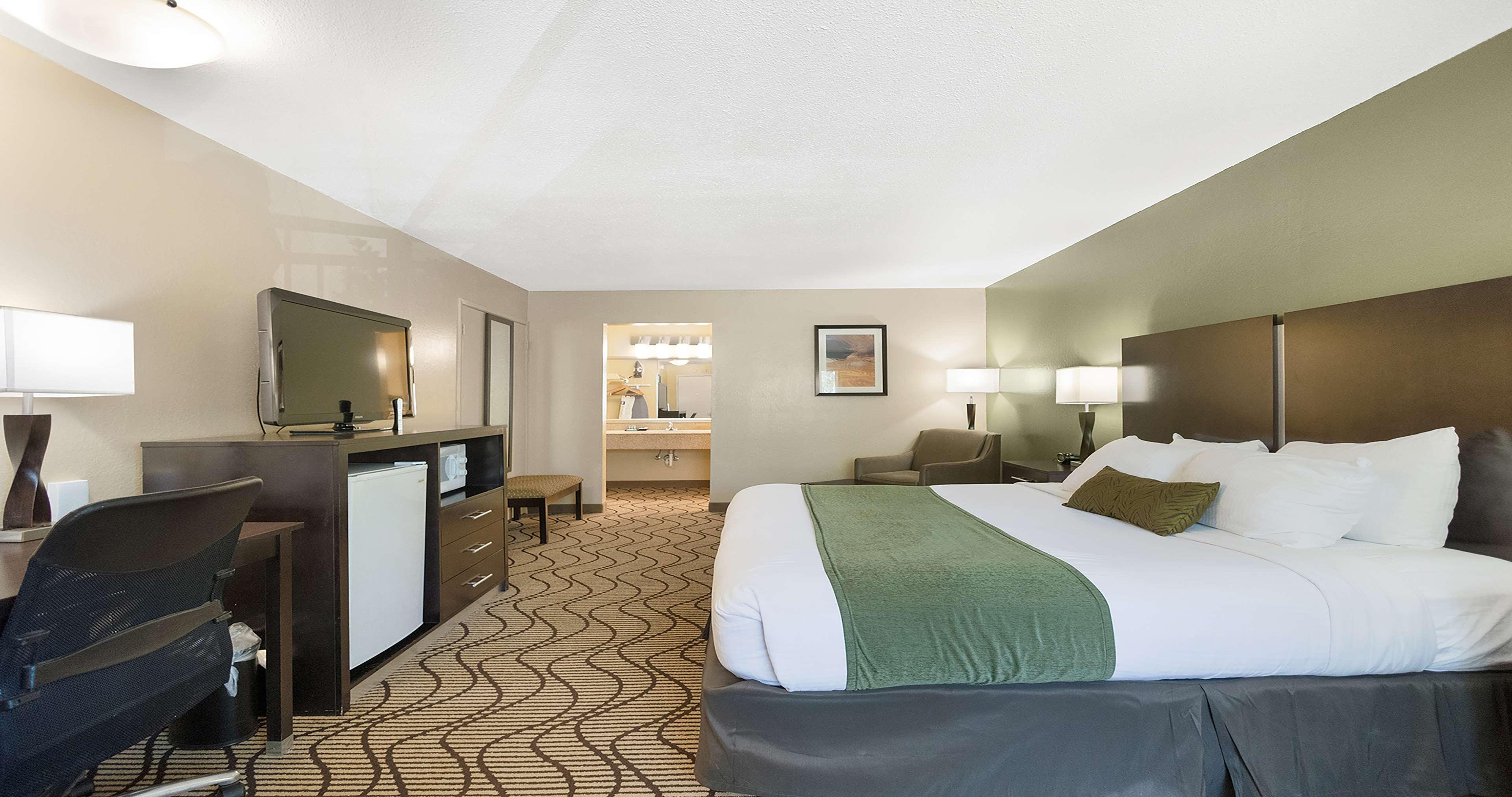 Room Queen Bed Non Smoking