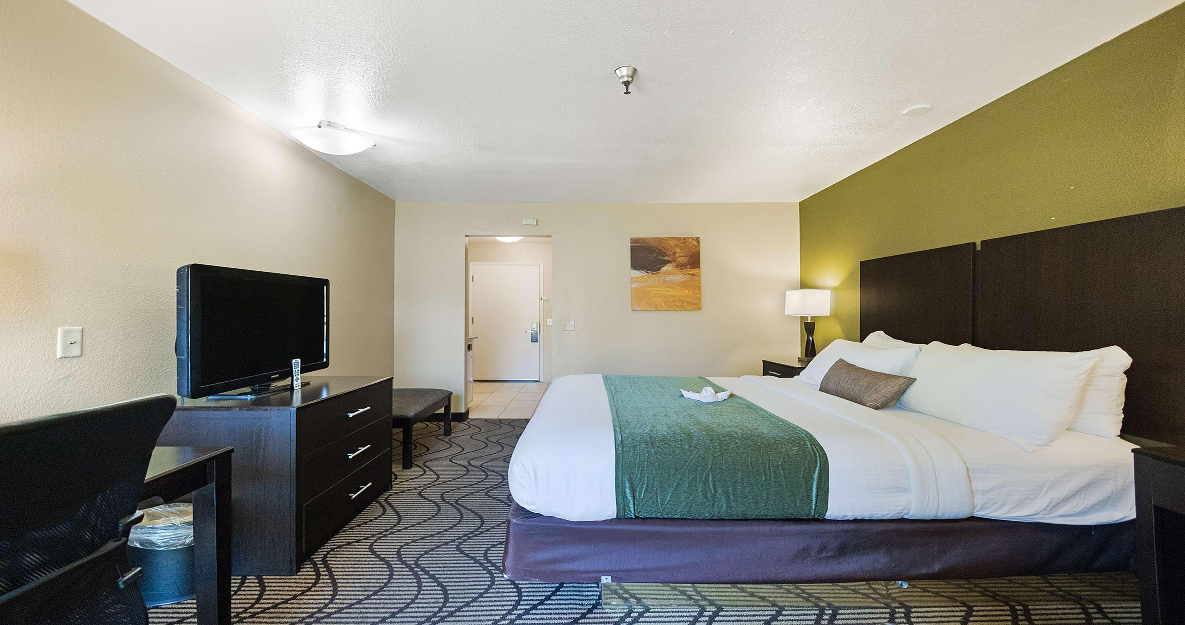 Room King Bed Non Smoking