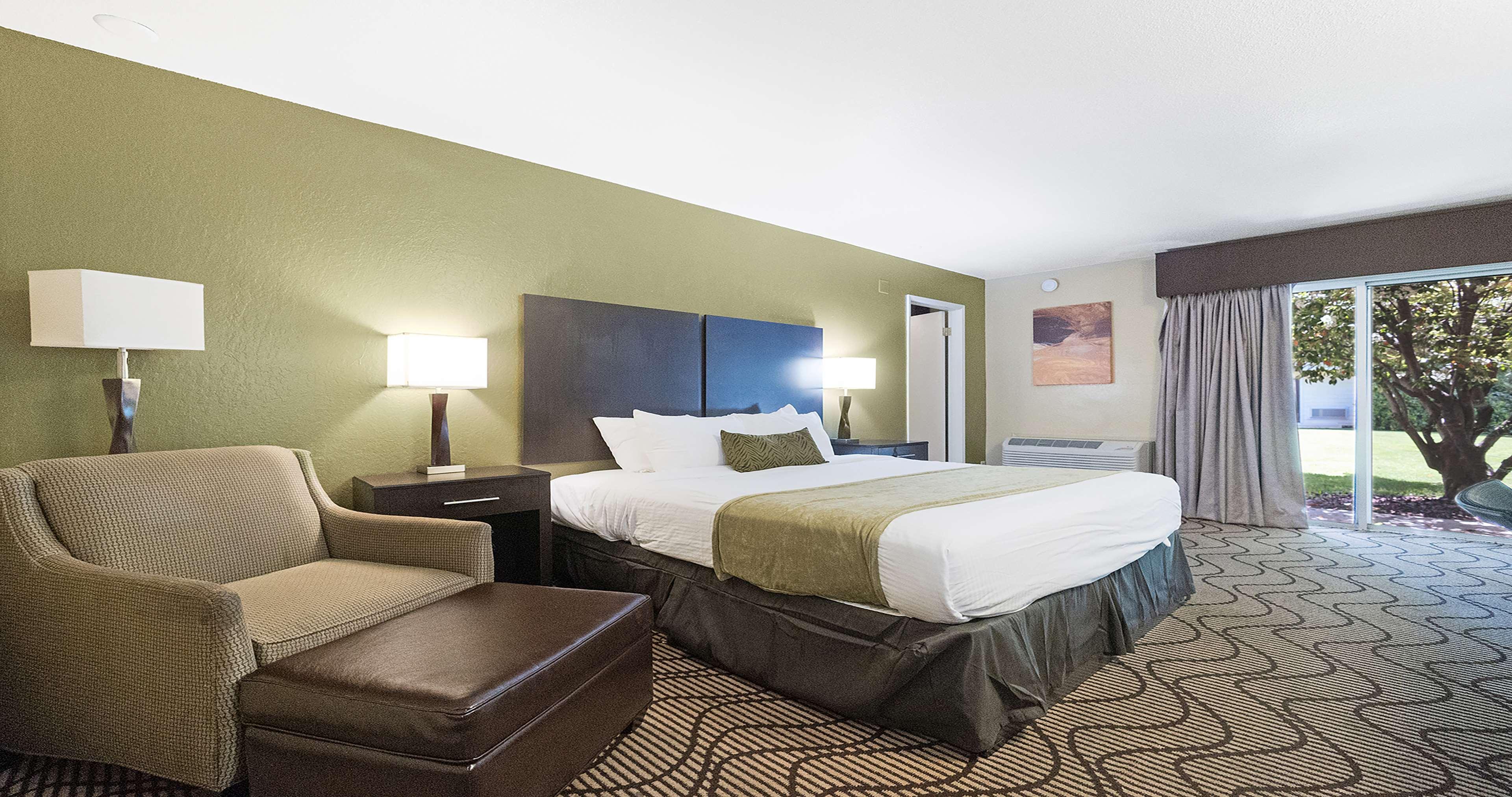 Suite Two Queen Beds