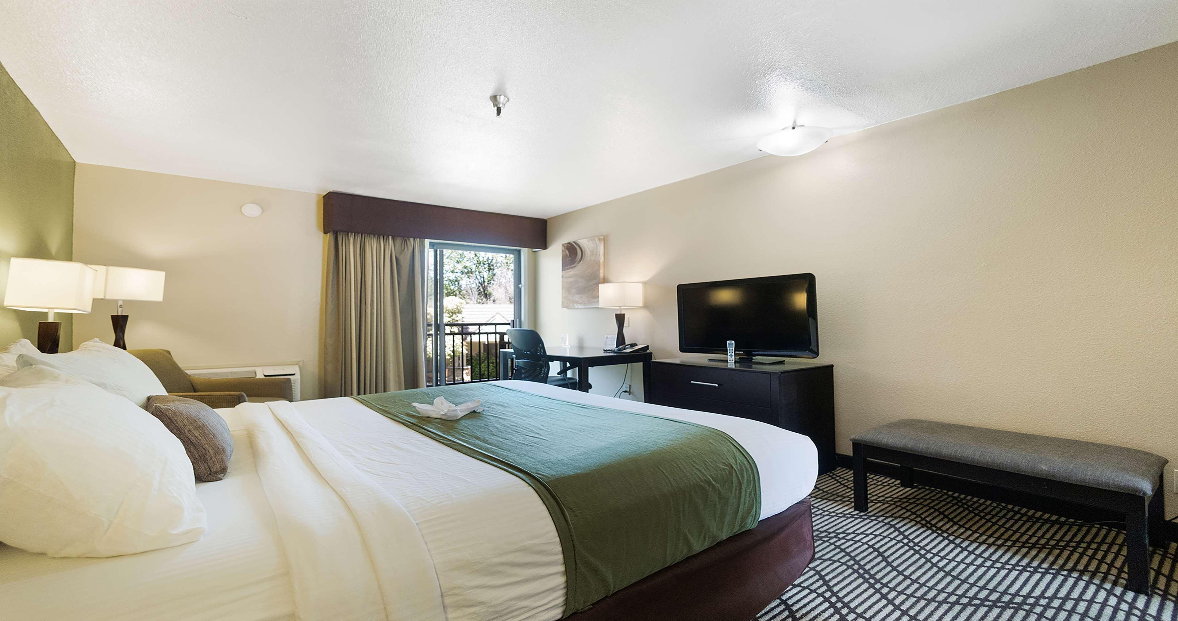 Room King Bed Non Smoking