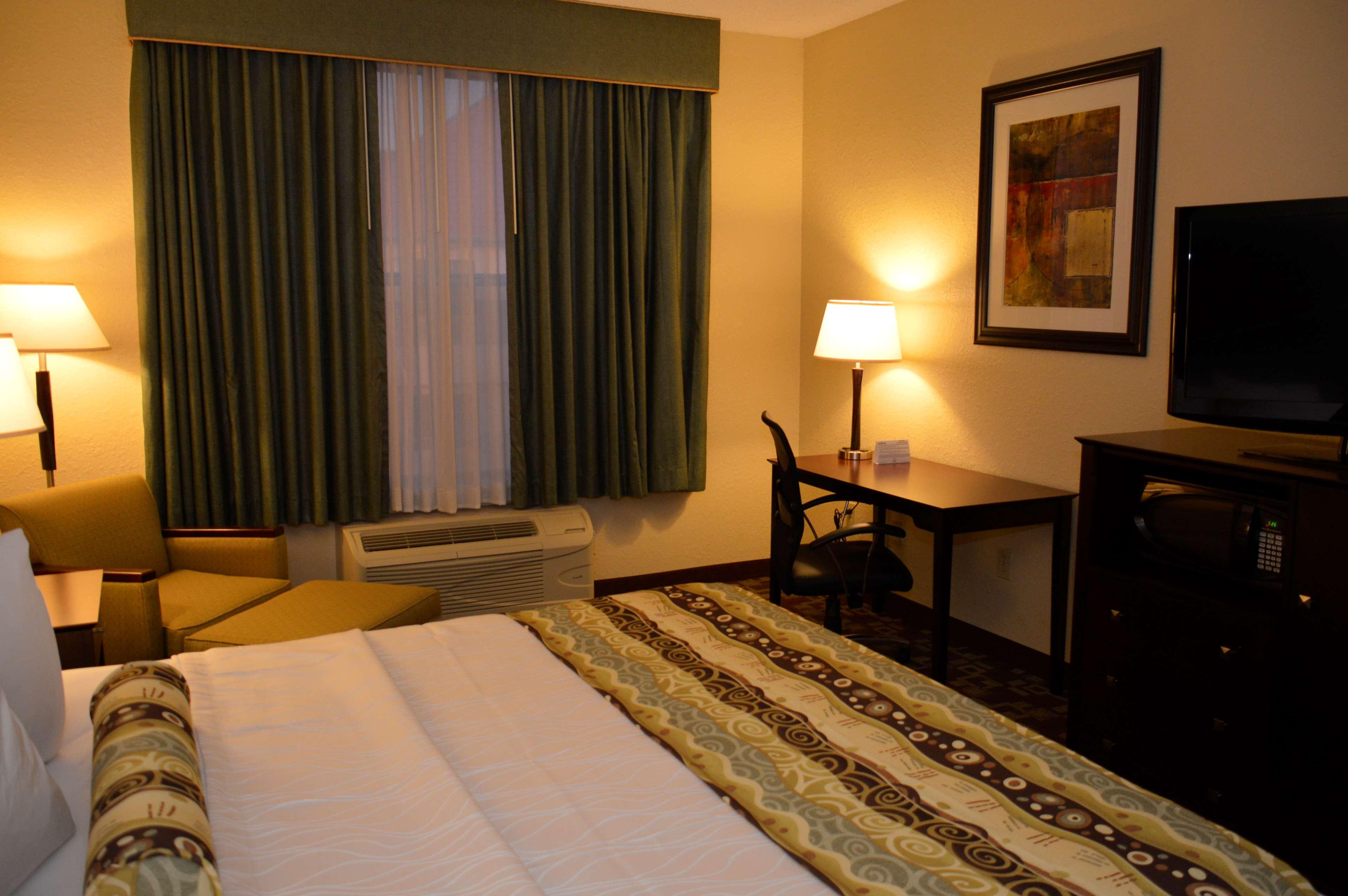 Room King Bed Non Smoking