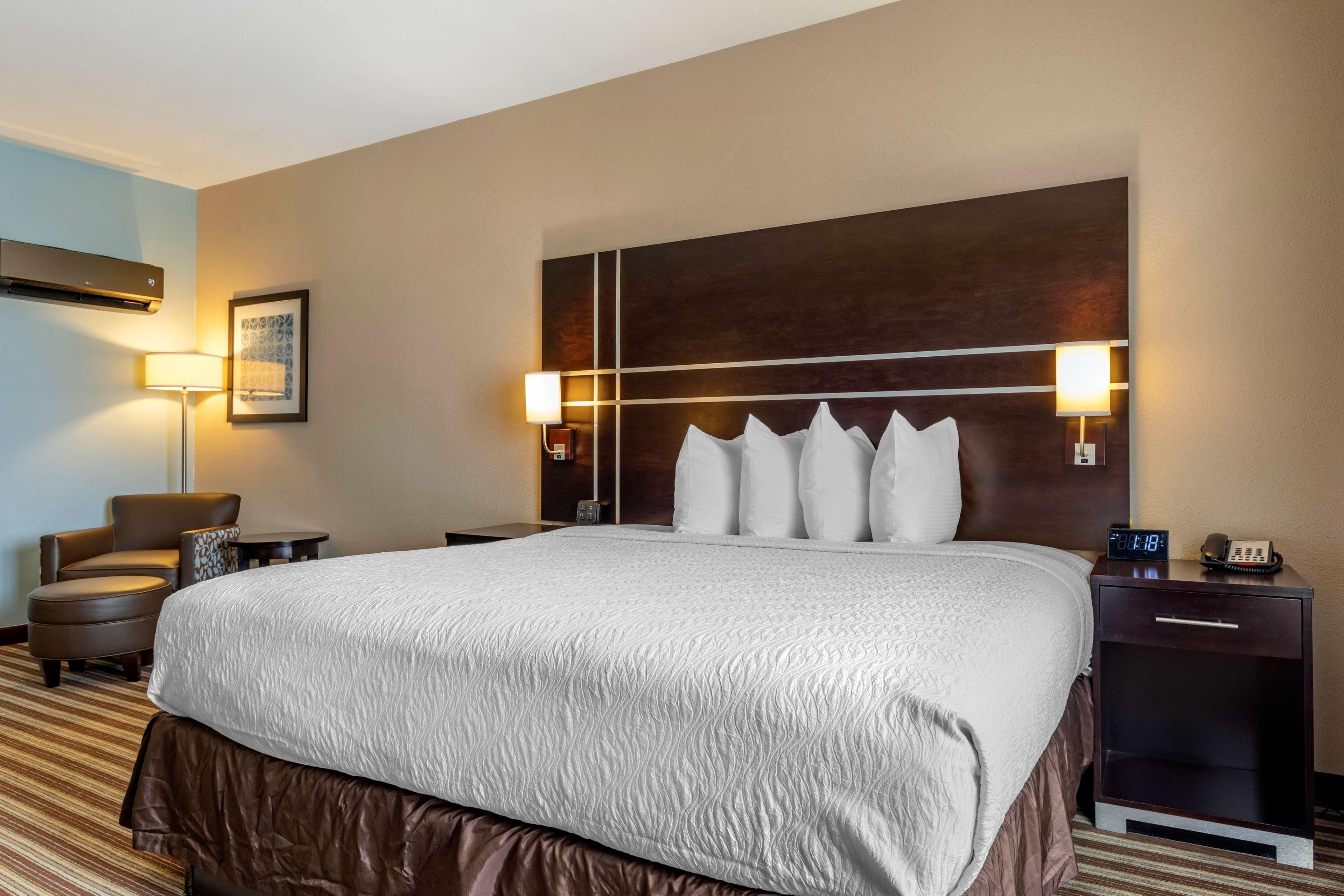 Double Accessible King Size Bed