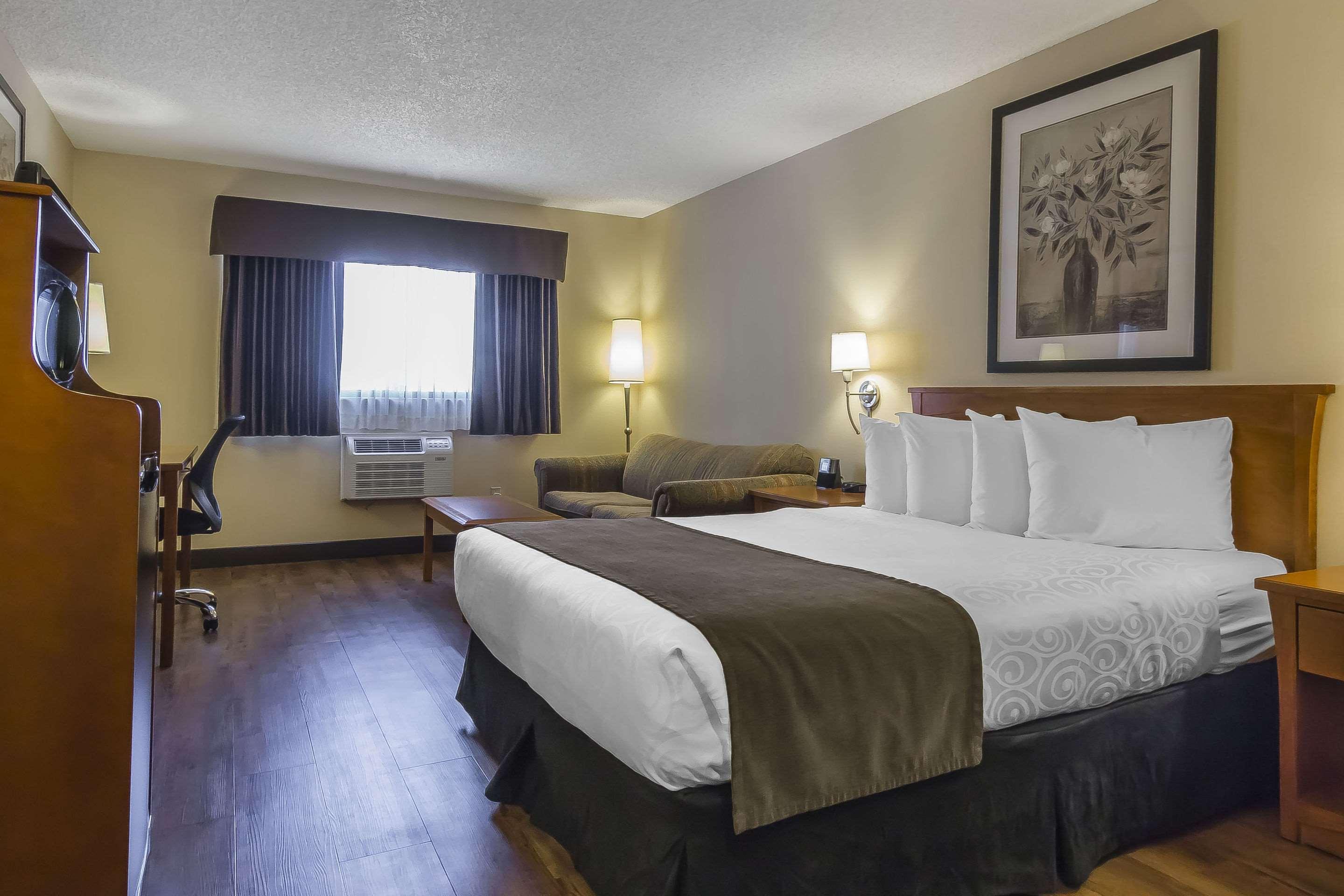 Double Queen Size Bed