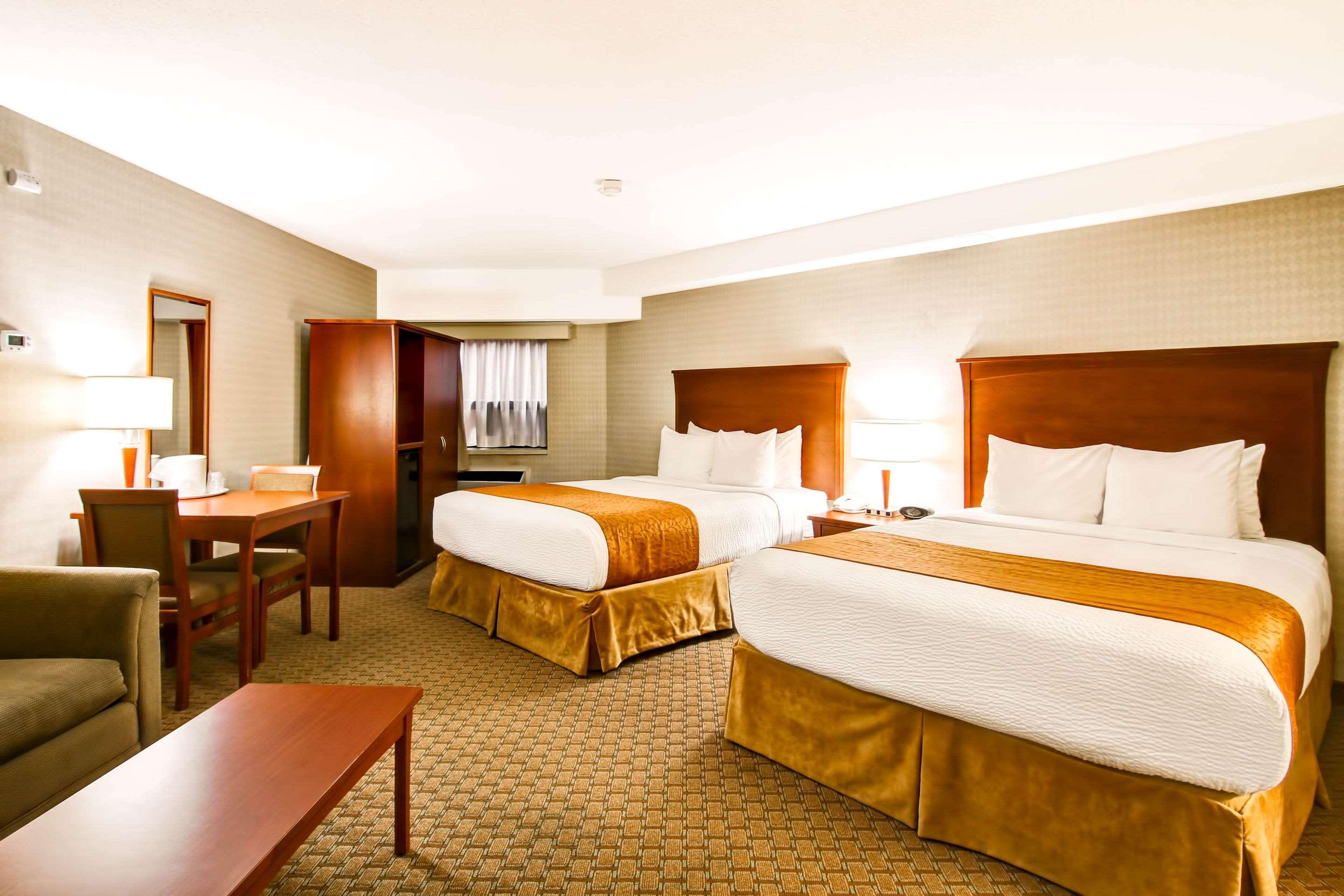 Double Two Queen Beds