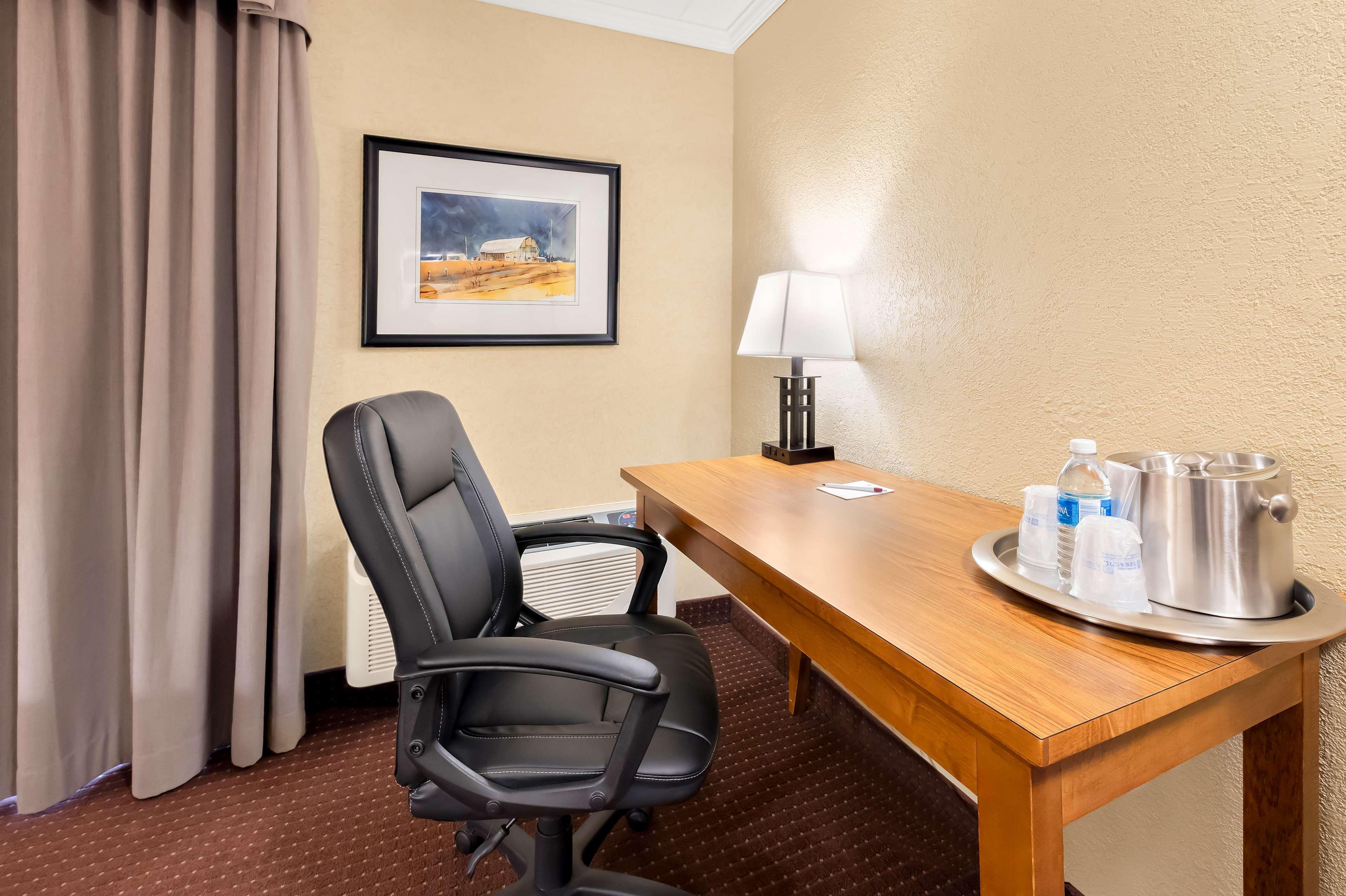 Room Queen Bed Non Smoking