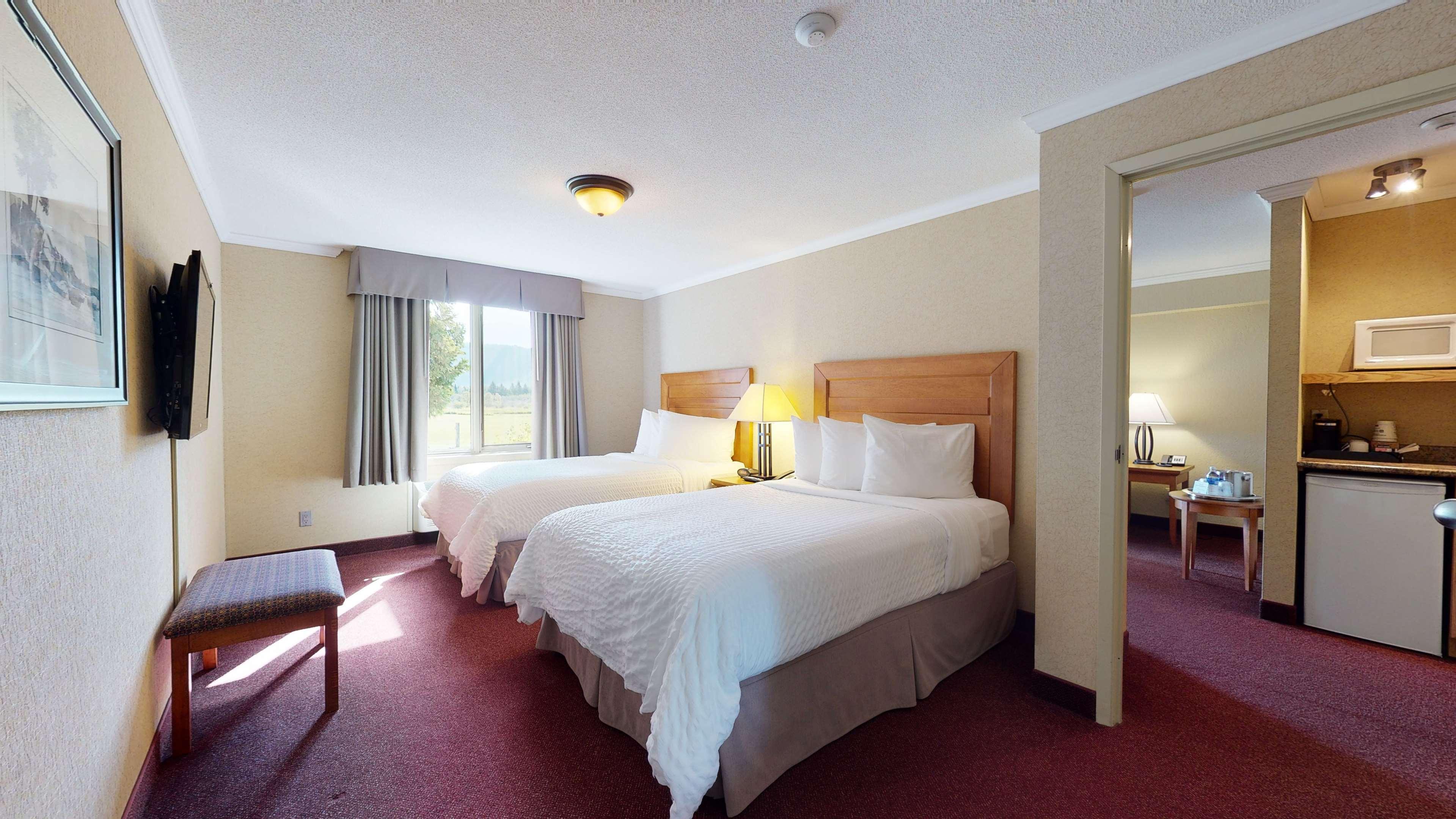 Suite Two Double Beds Non Smoking