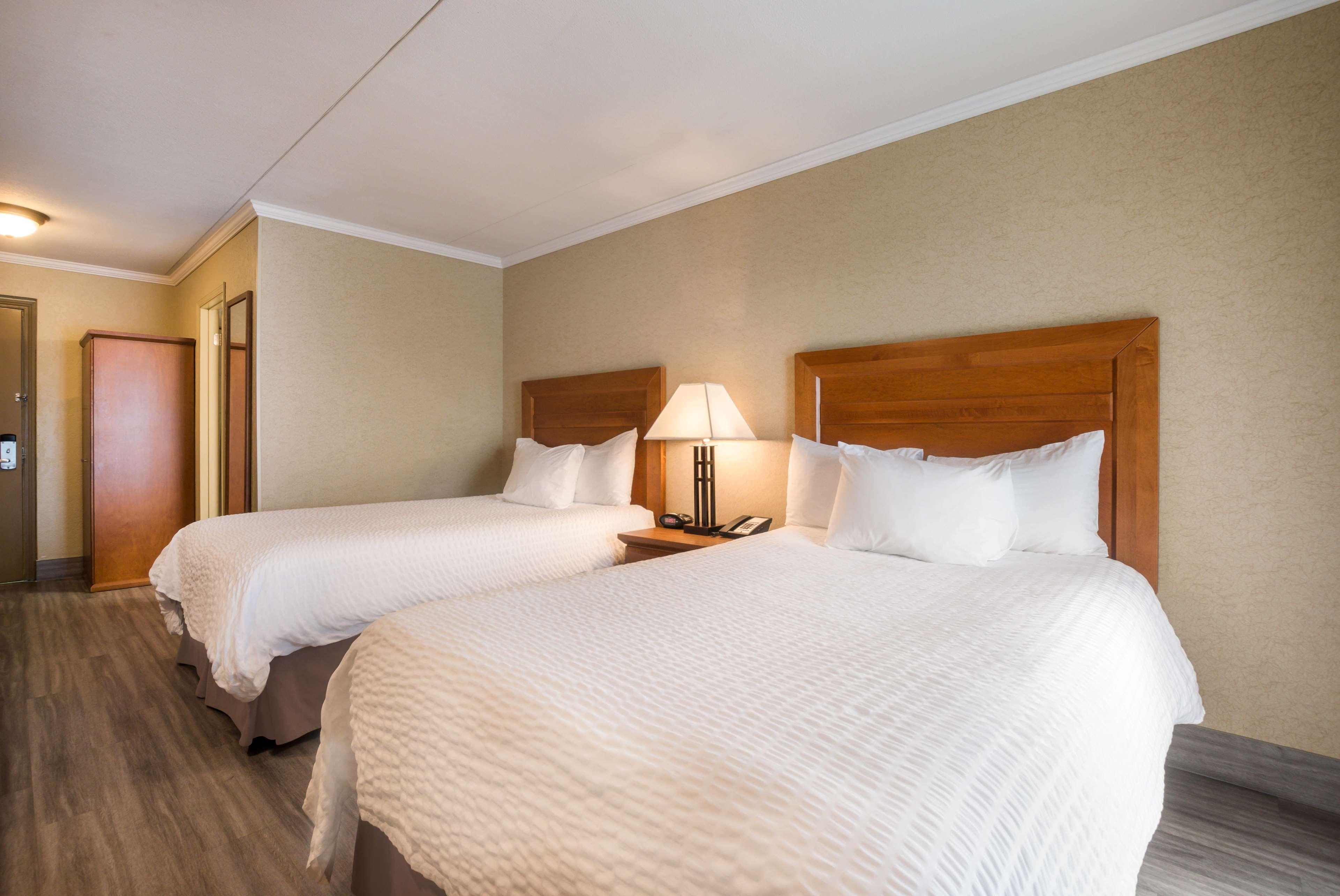 Room Two Double Beds Non Smoking