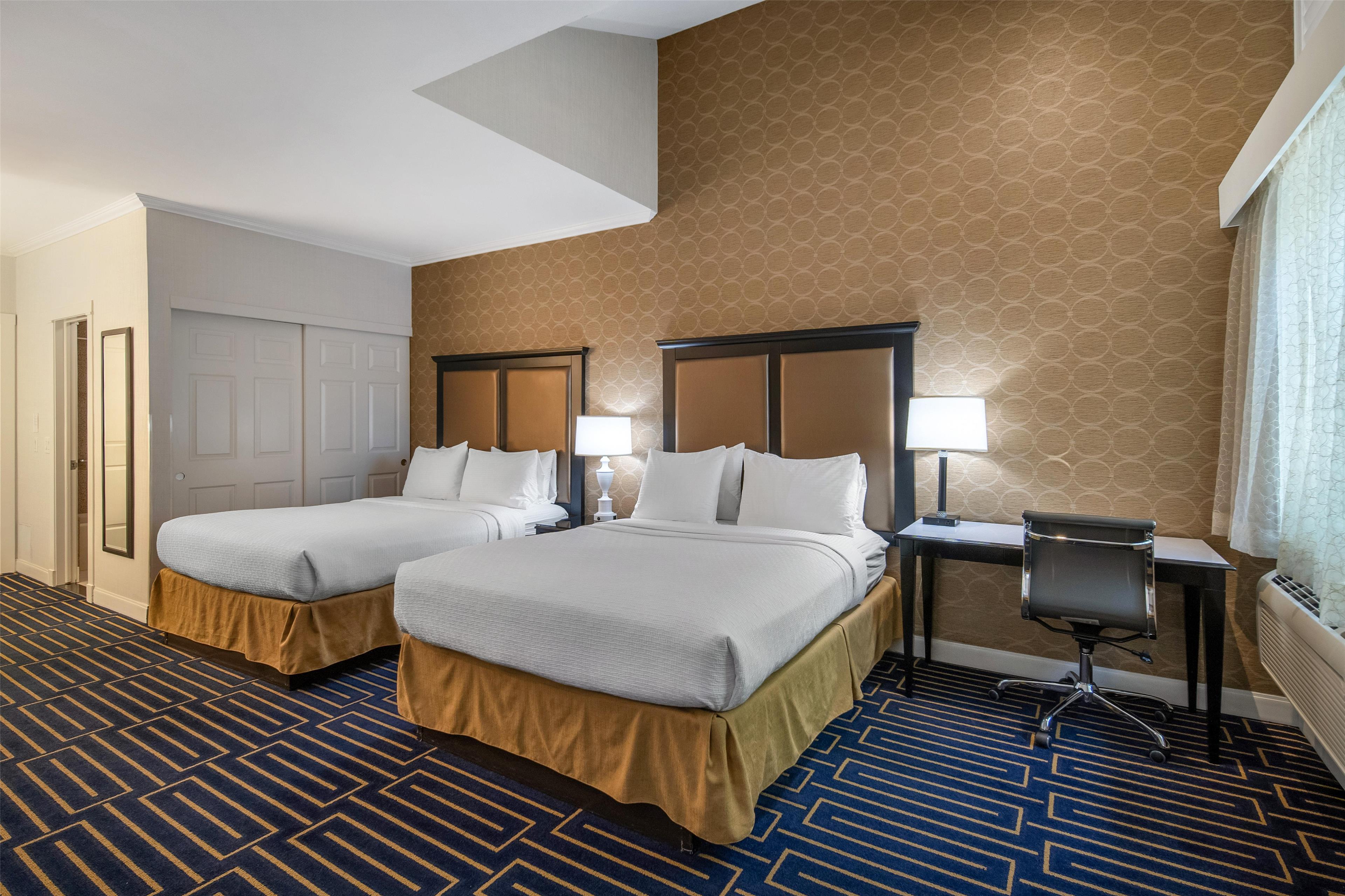 Suite Two Queen Beds