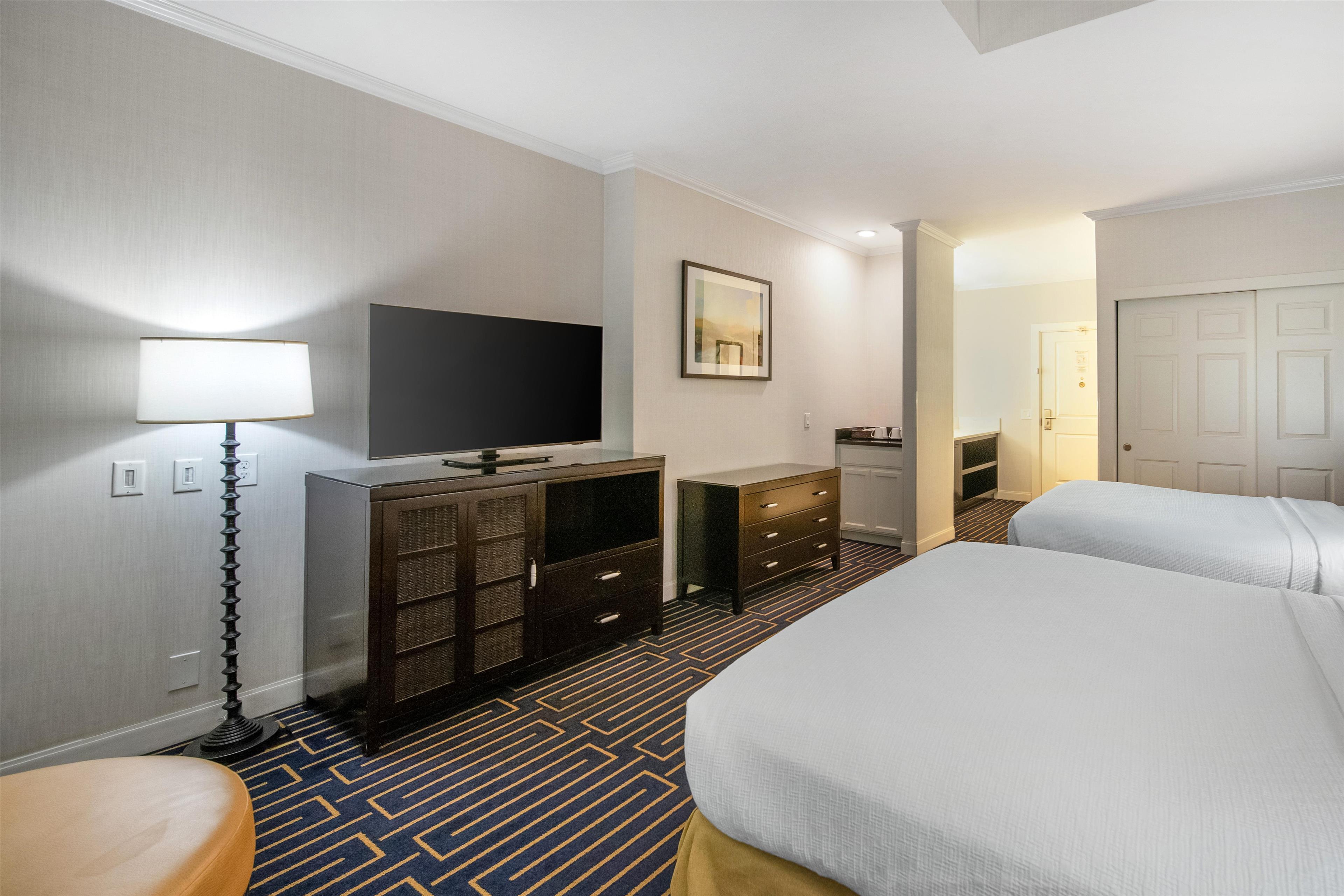 Suite Two Queen Beds