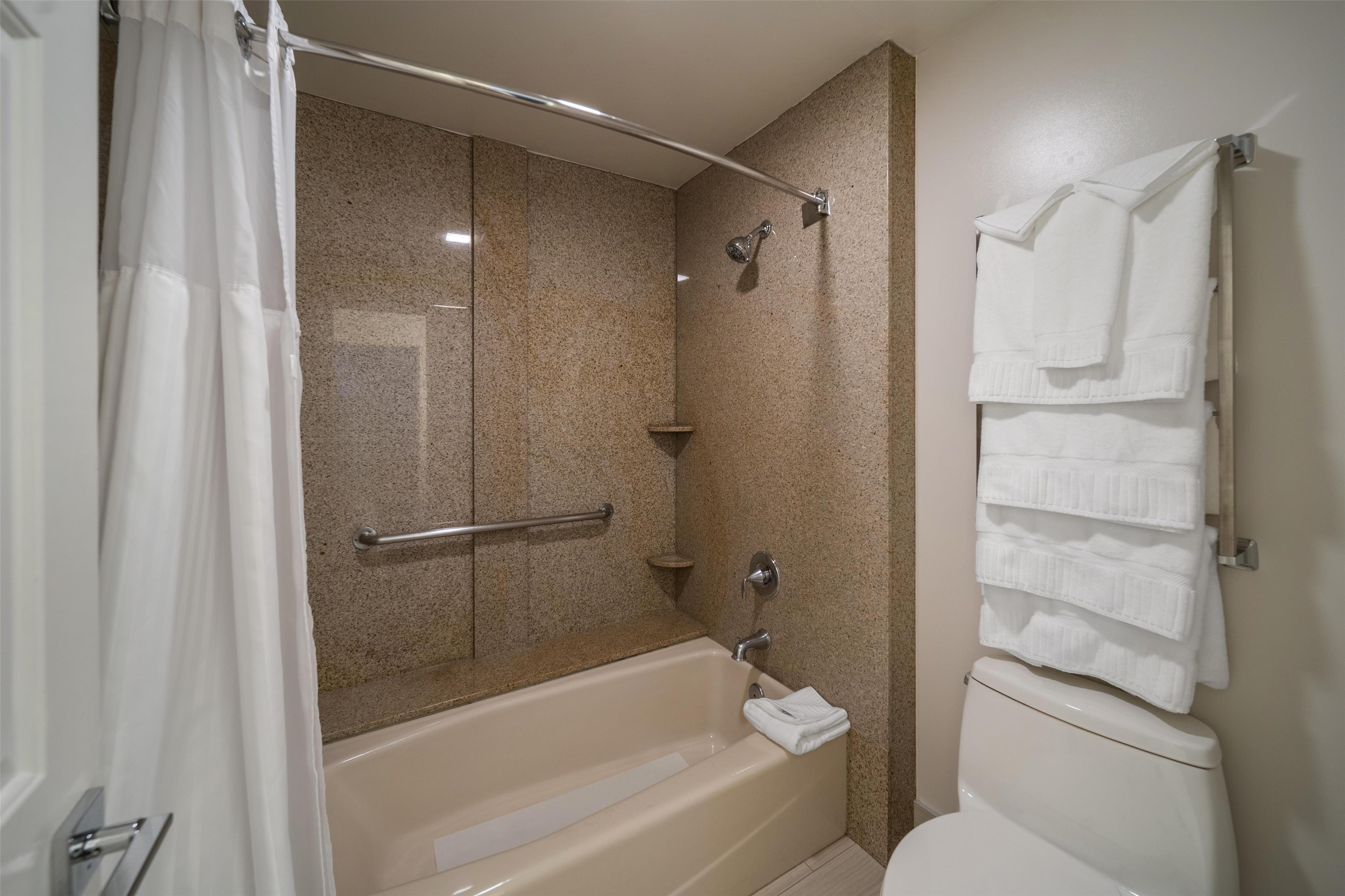 Suite Queen Size Bed