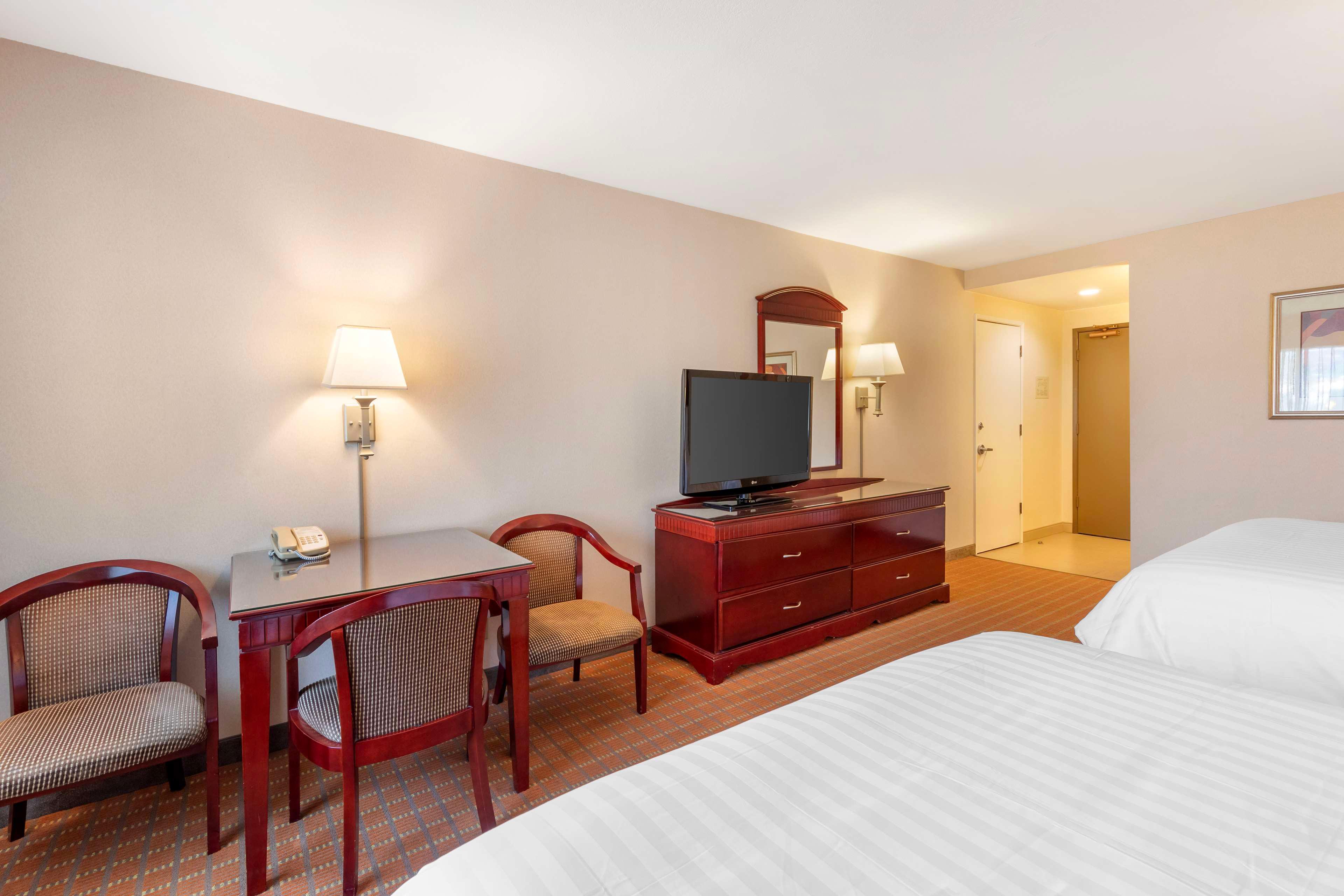 Room Two Queen Beds Non Smoking