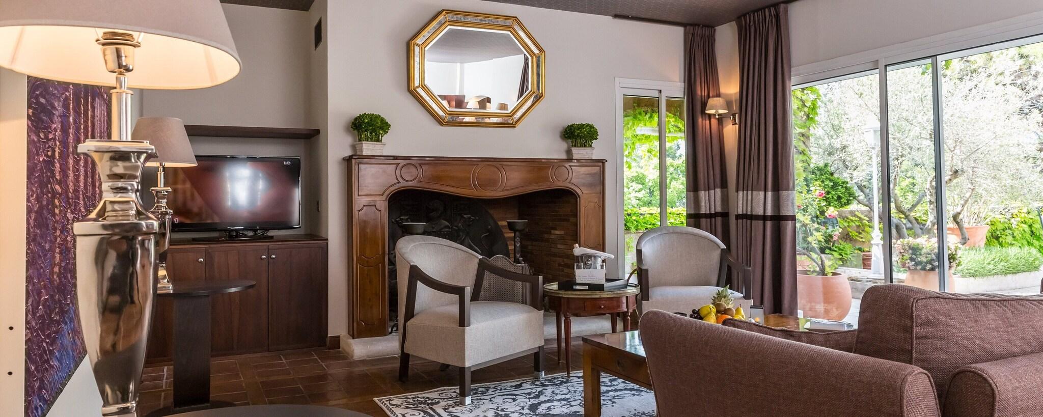 Suite with Private Pool