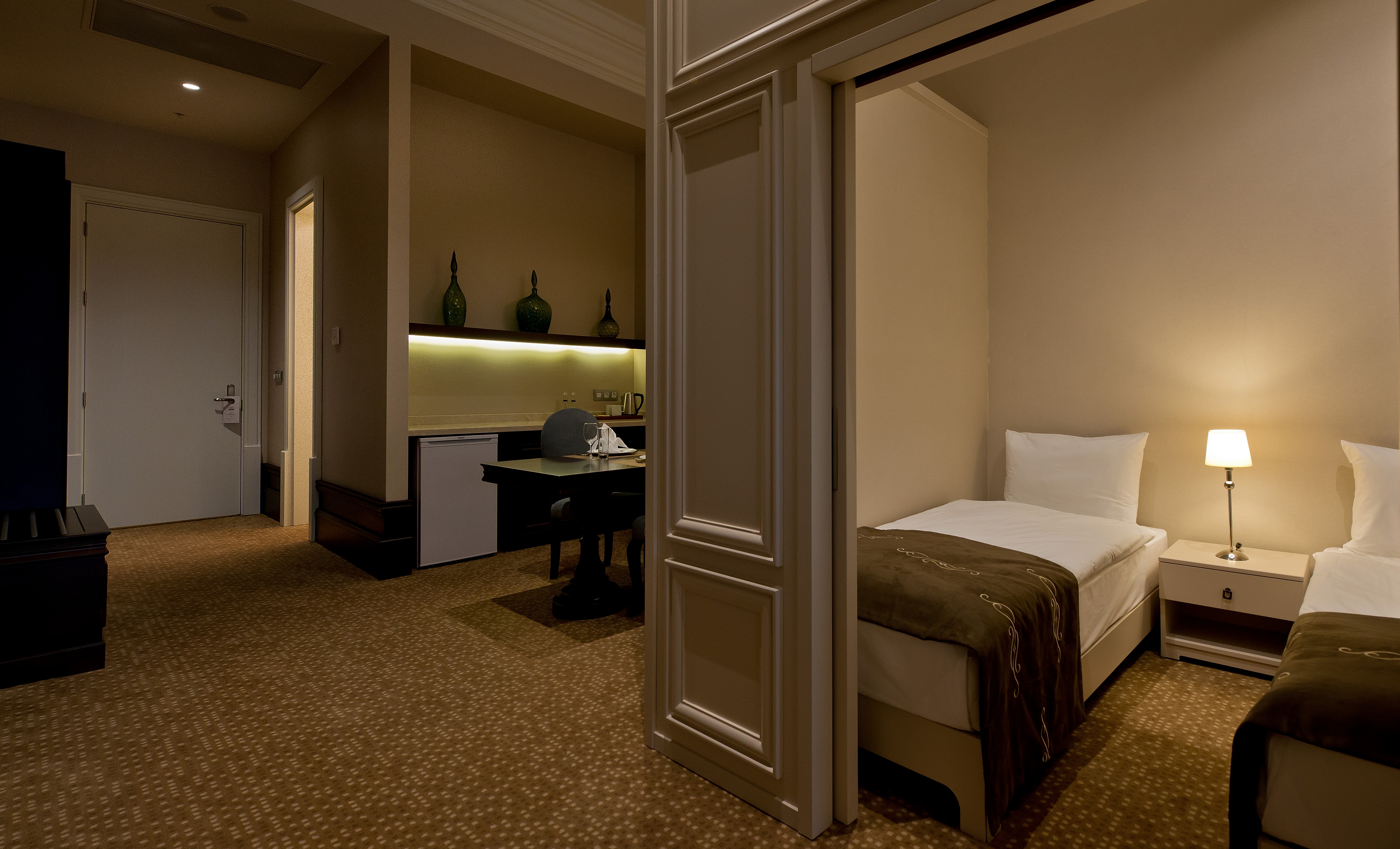 Family Room Capacity 2