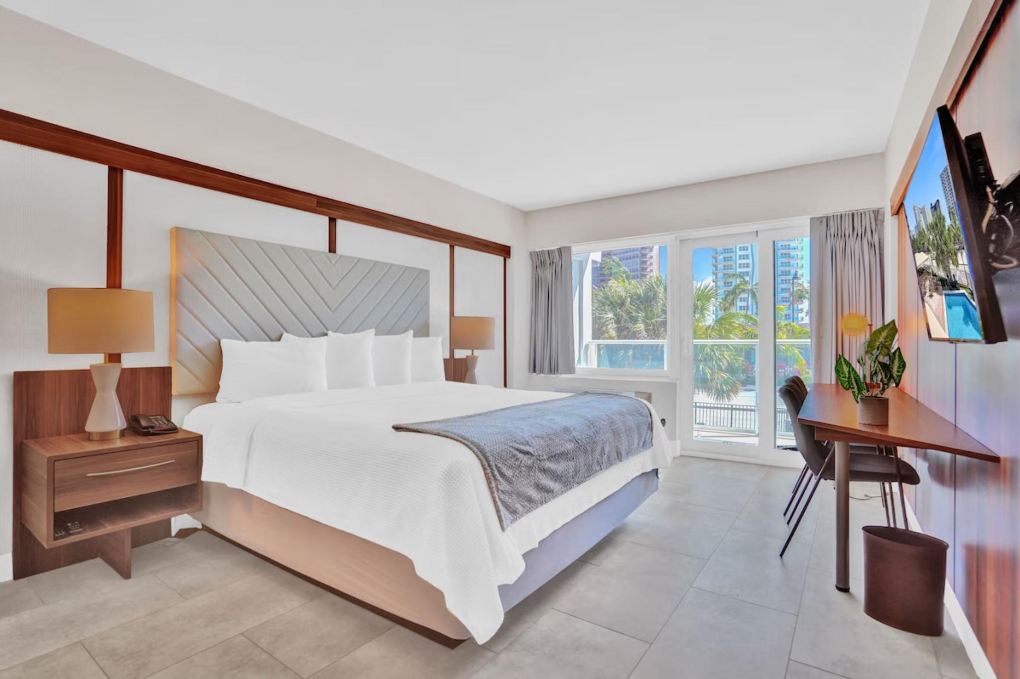 Room Accessible King Size Bed