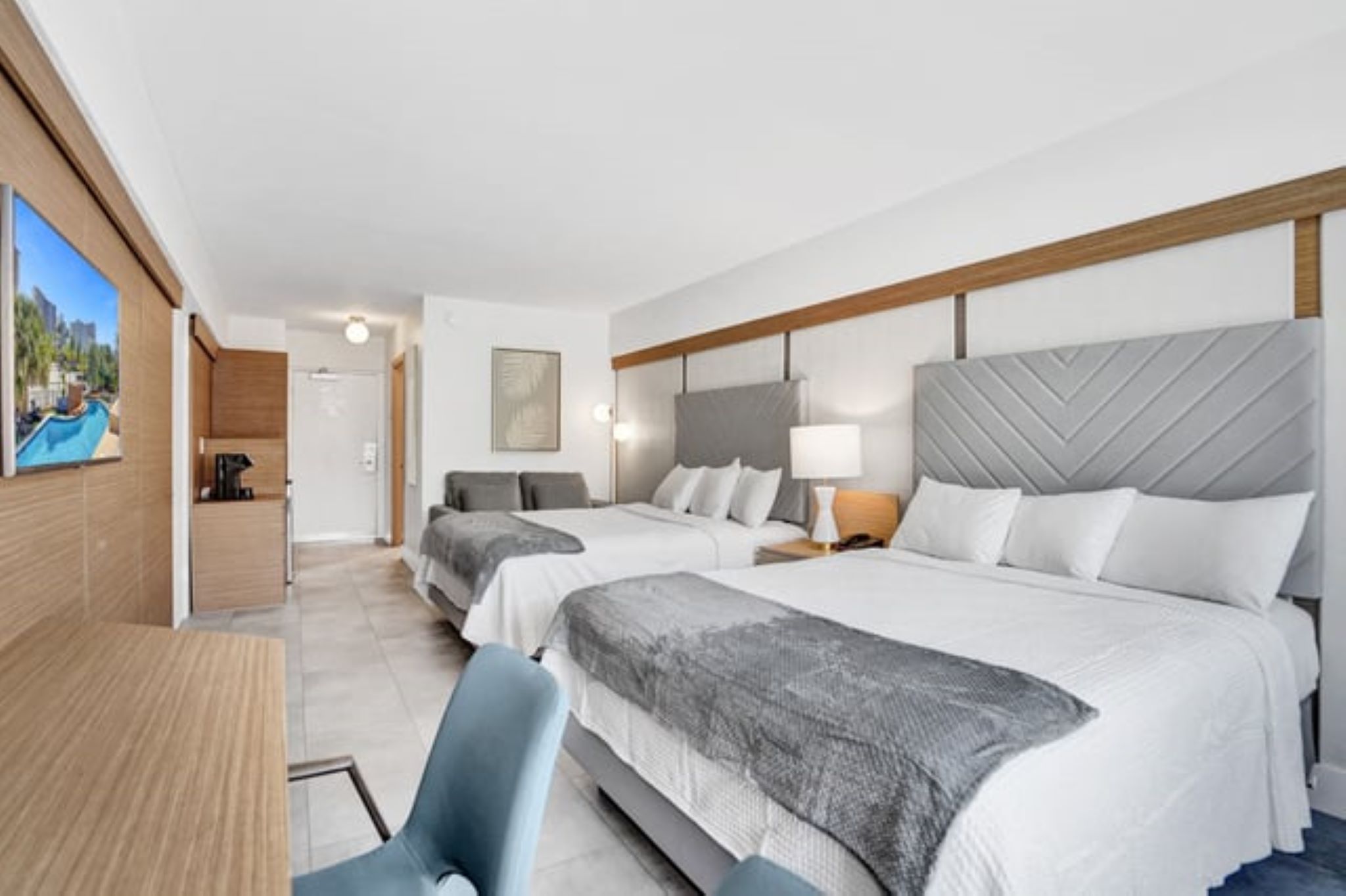 Room Two Queen Beds Premium