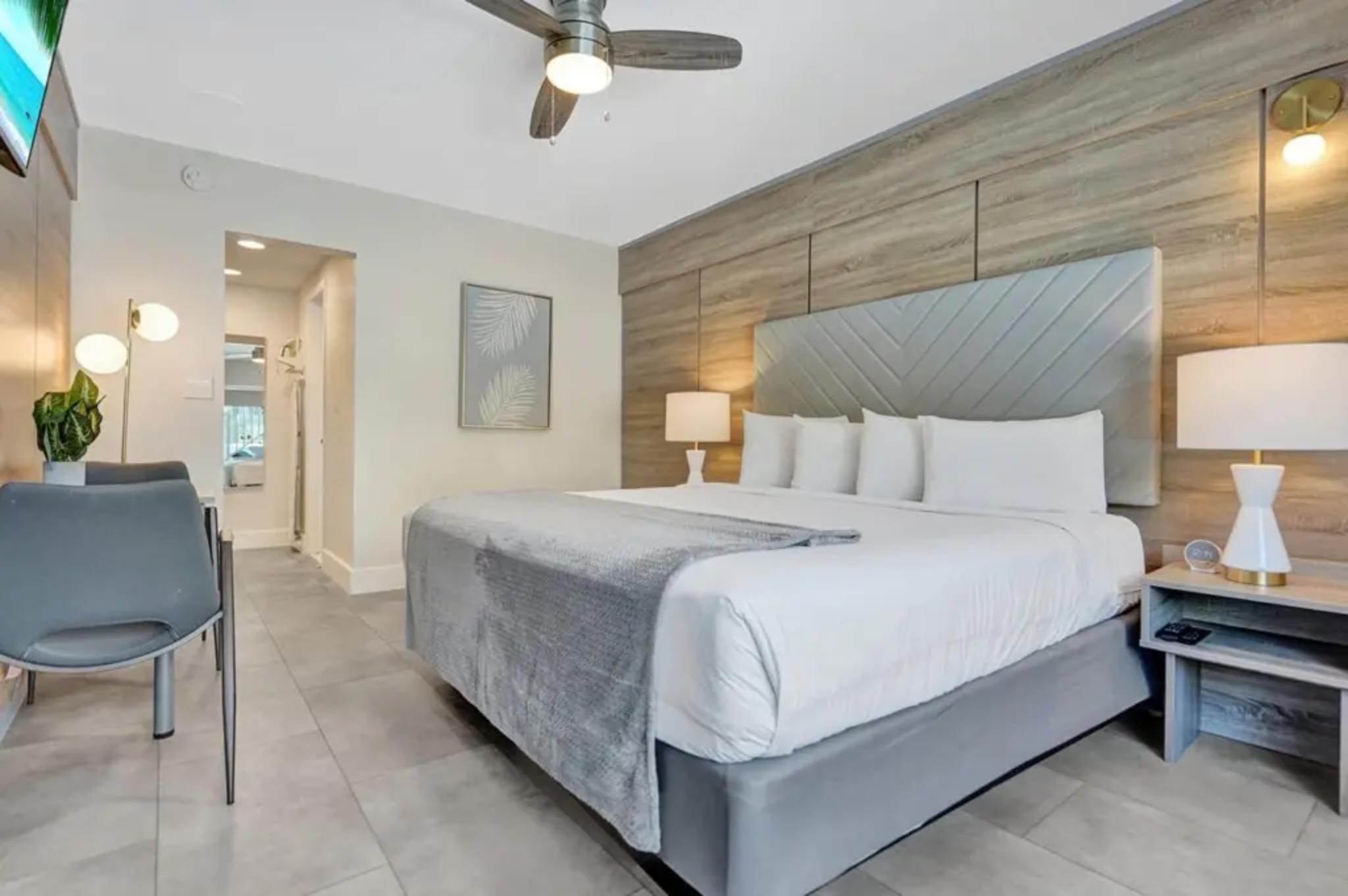 Room Deluxe King Bed