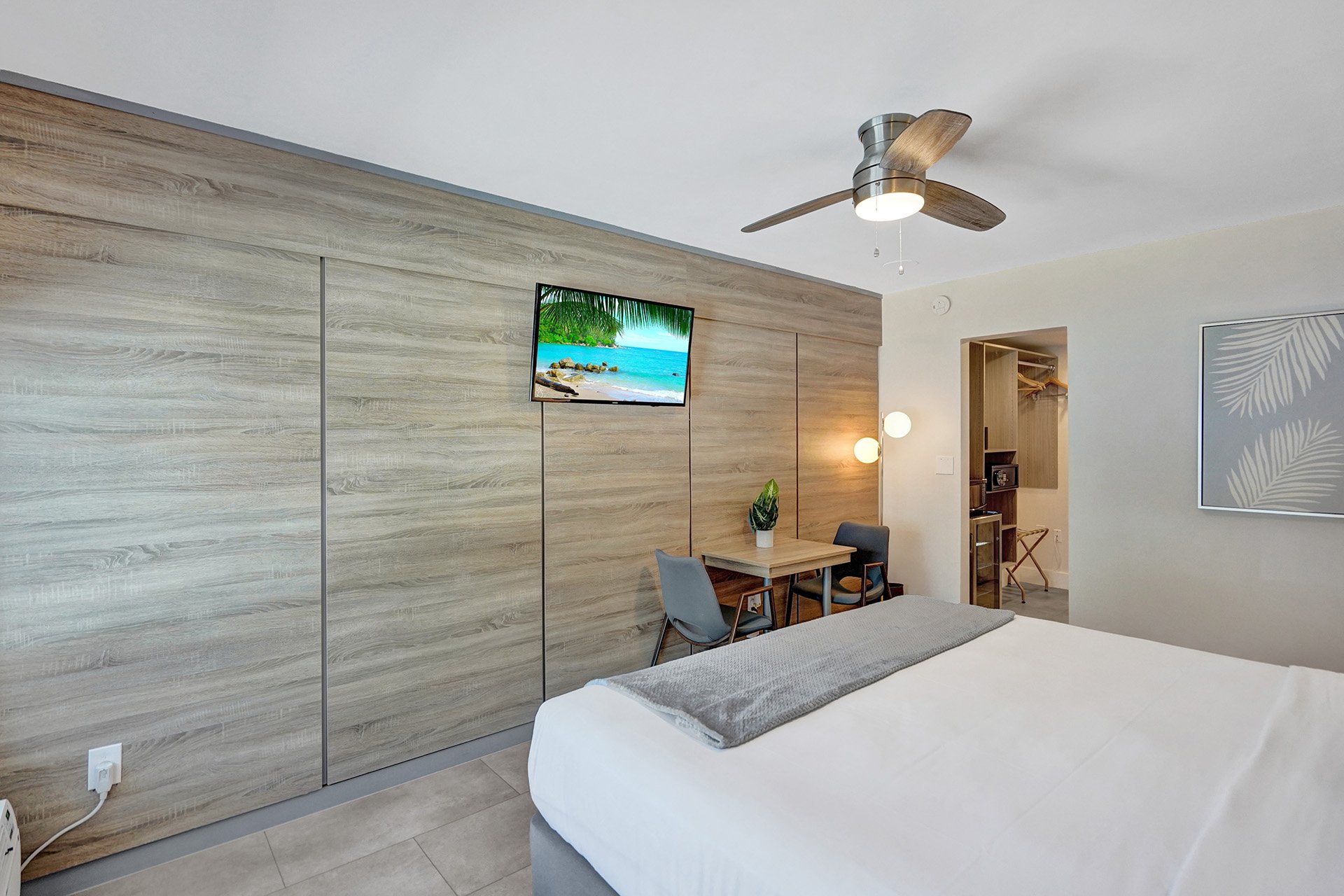 Room Premium King Bed