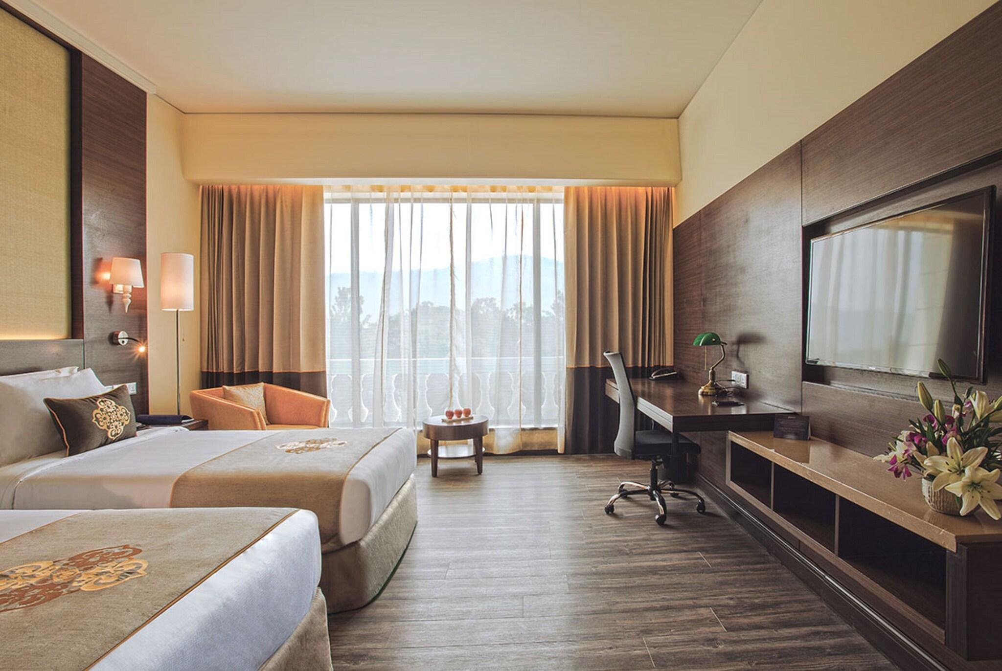 Double Deluxe with Views