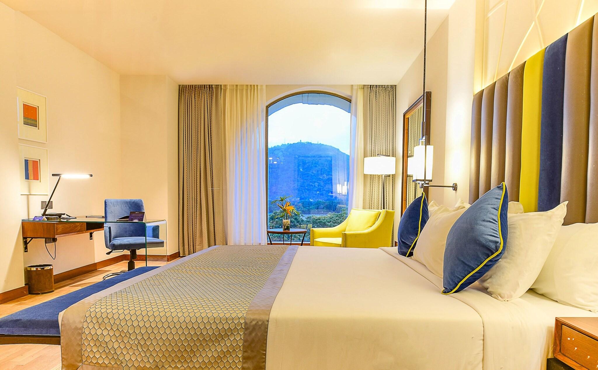 Double Business King Bed