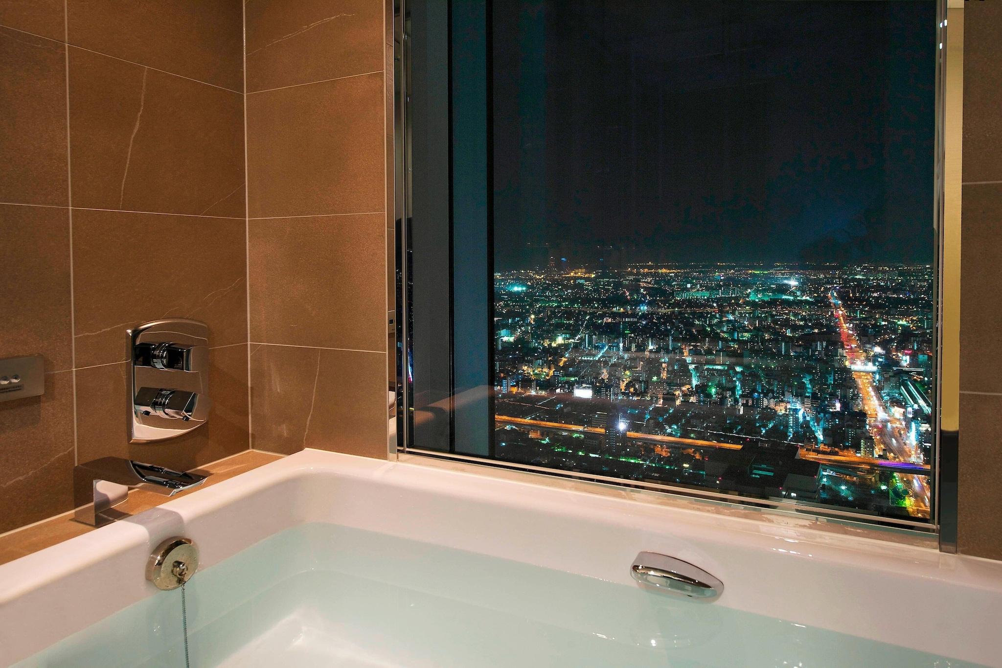 Junior Suite City View Two Double Beds