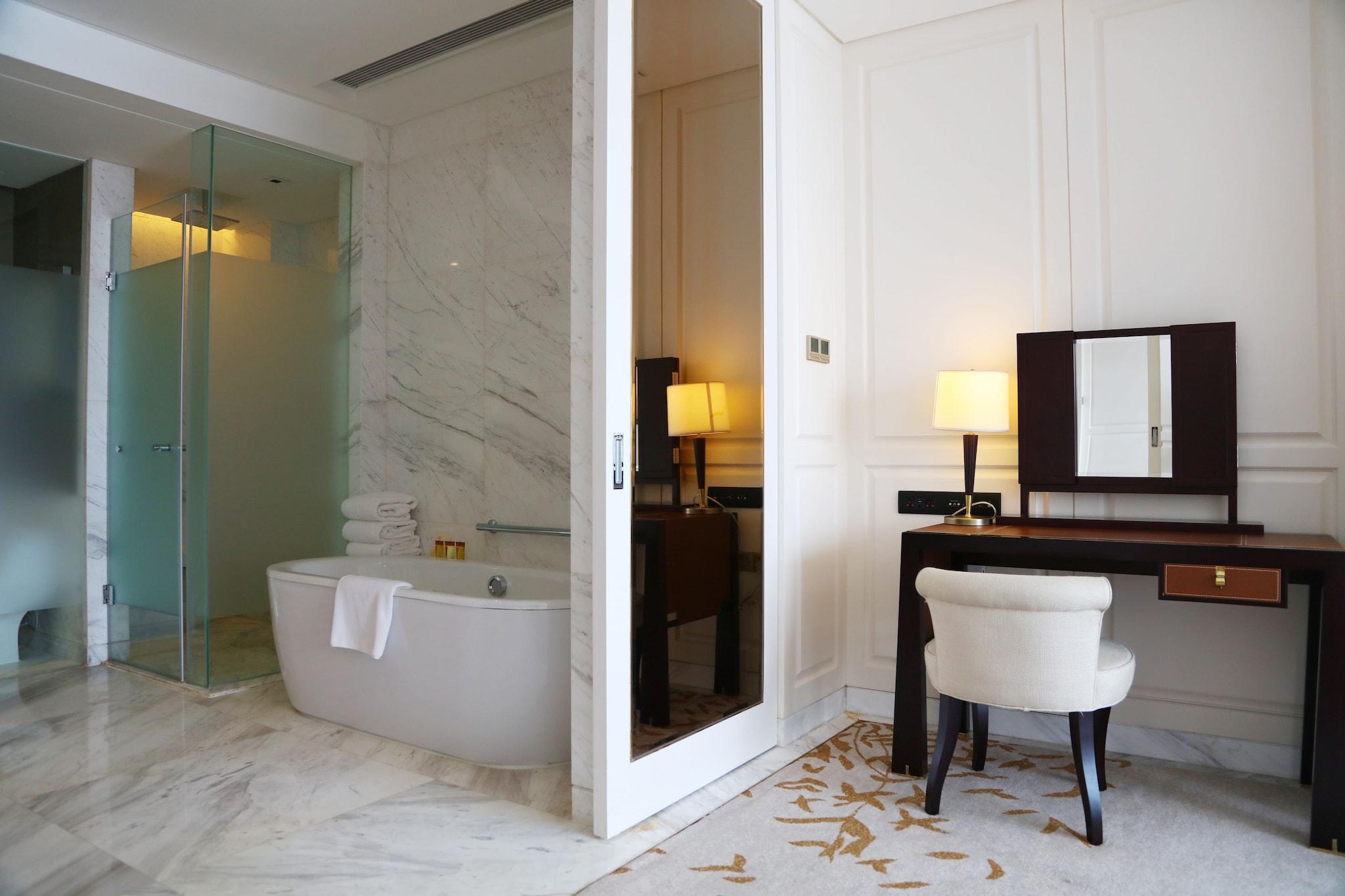 Suite Presidential with Views