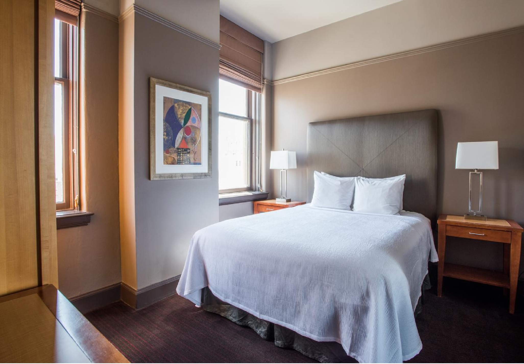 Suite Queen Size Bed