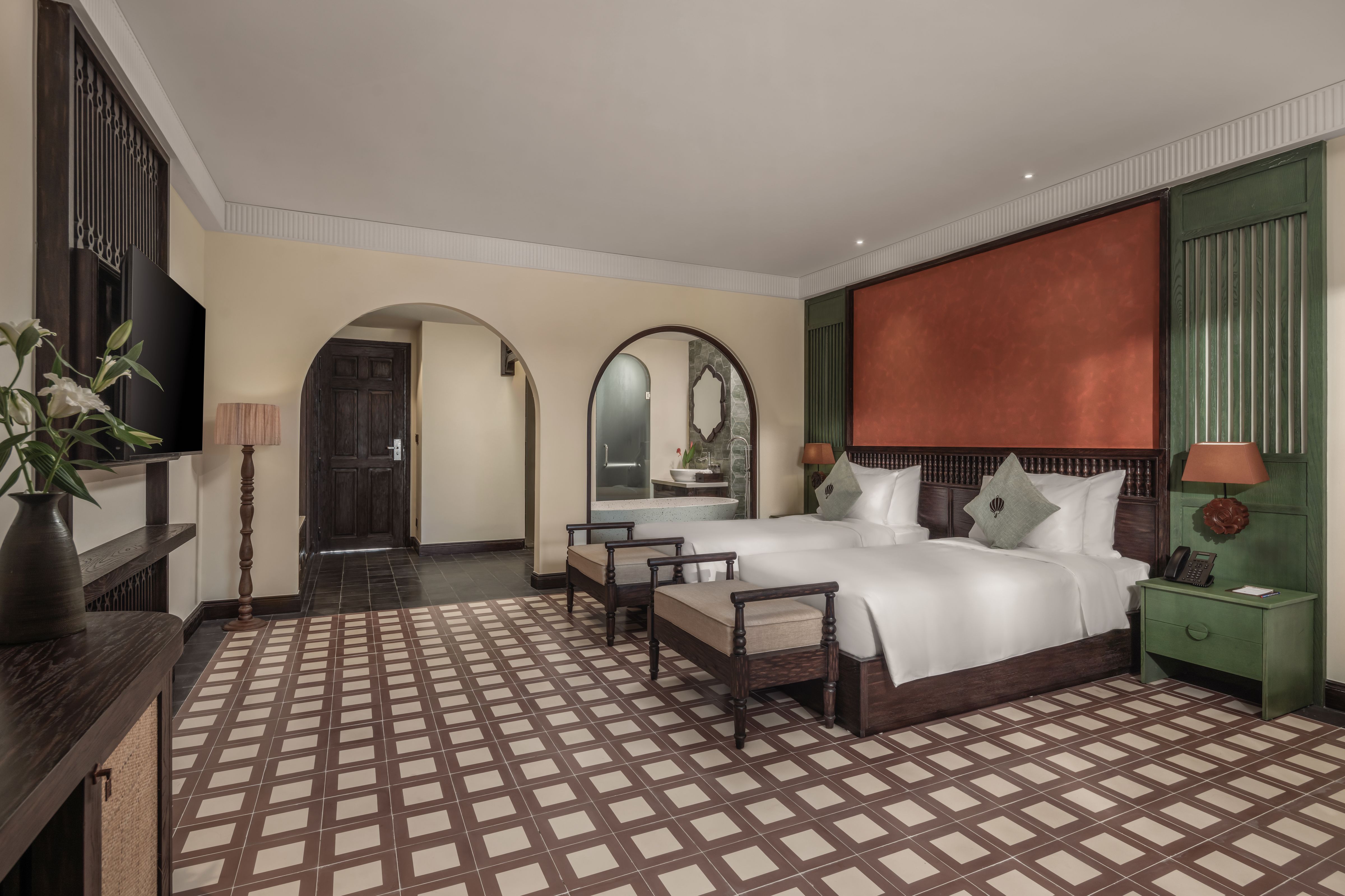 Suite City View King Bed