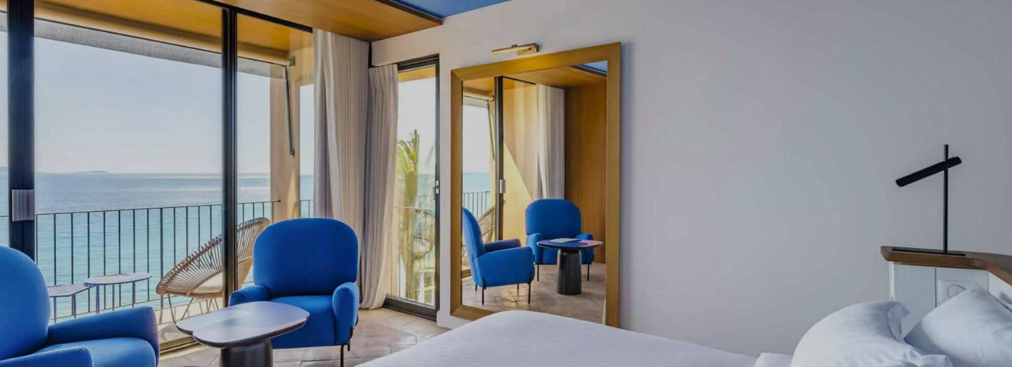 Double Deluxe Sea View with Balcony