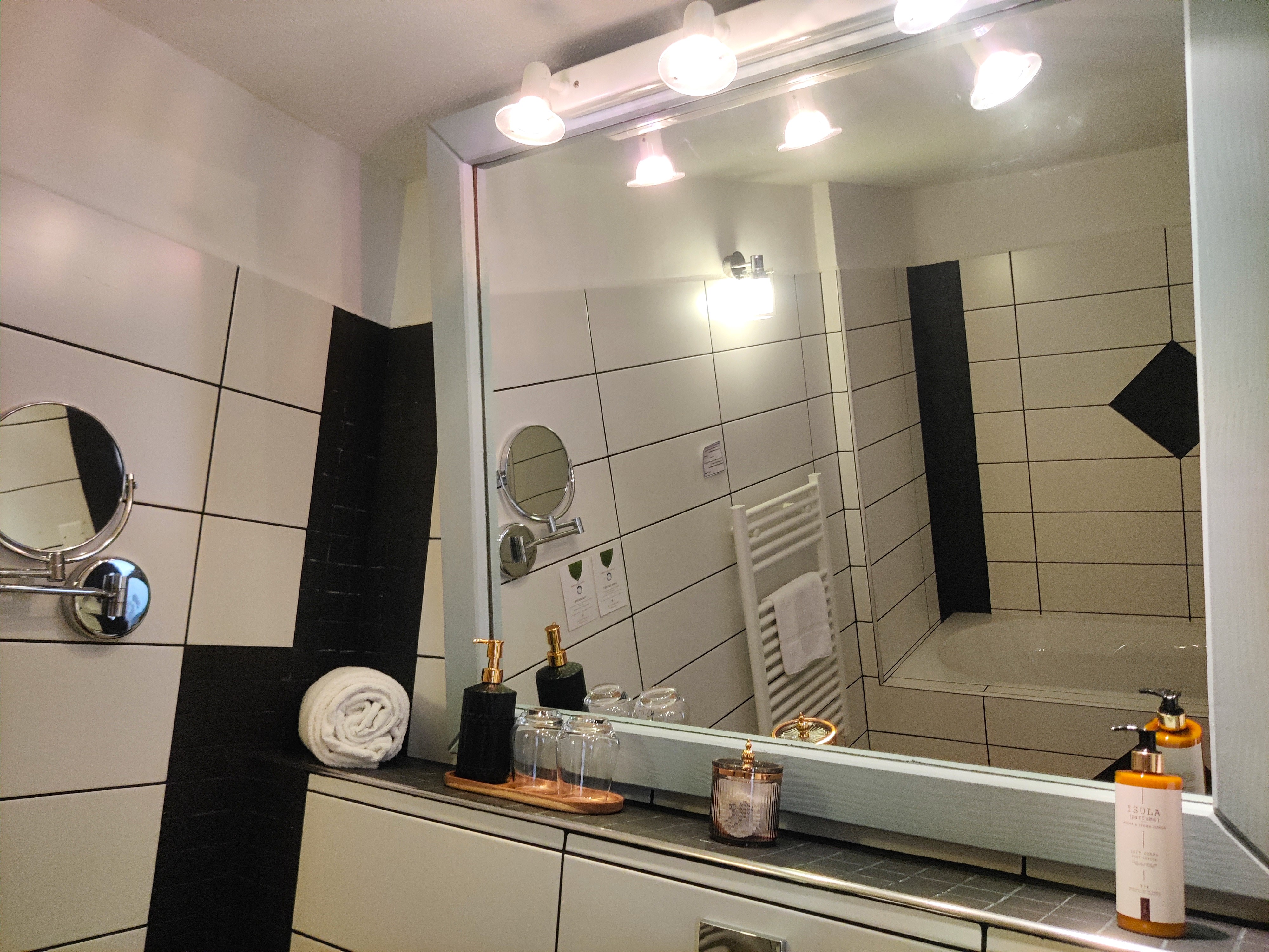 Suite Two Bedrooms One Bathroom