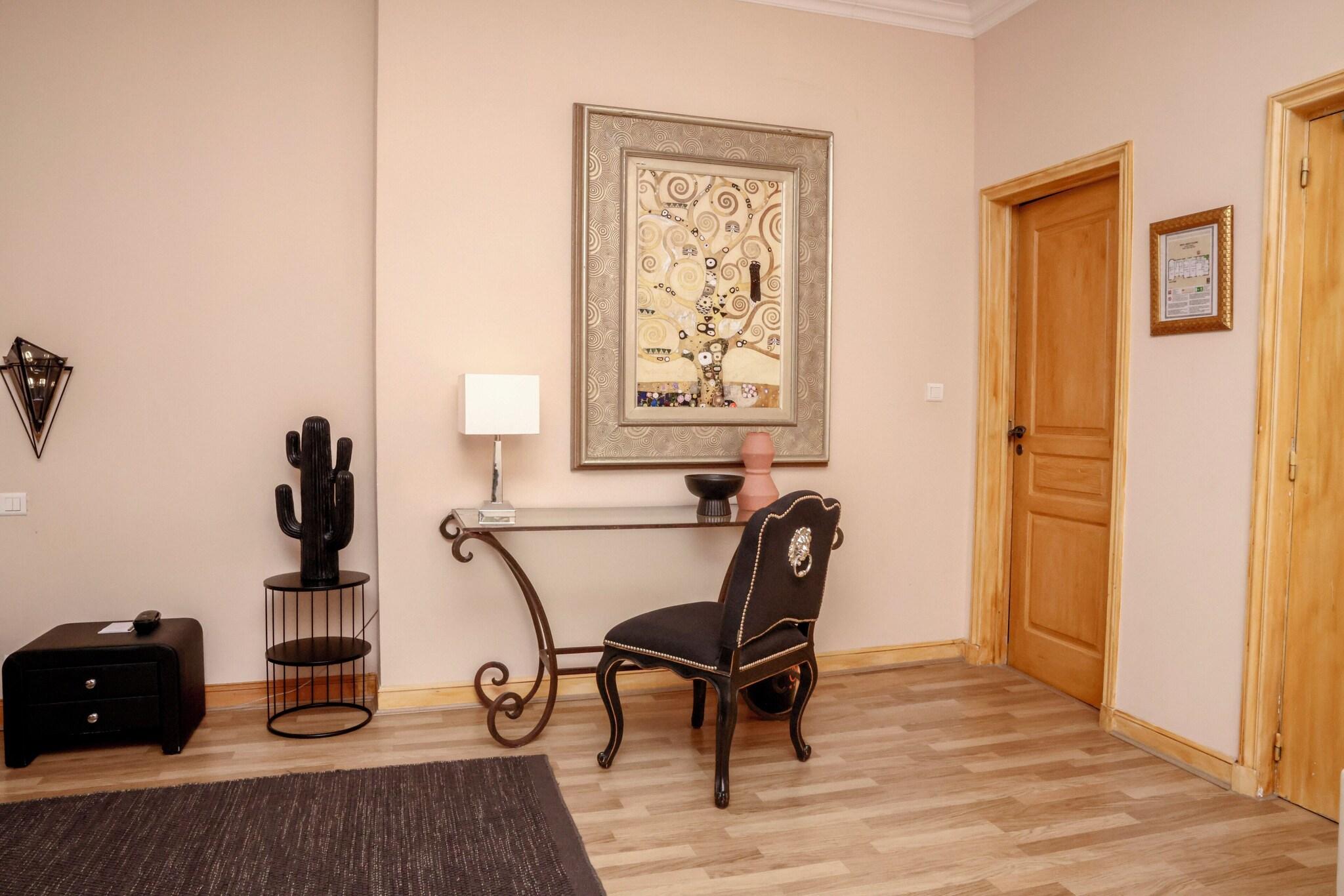 Double Superior King Bed