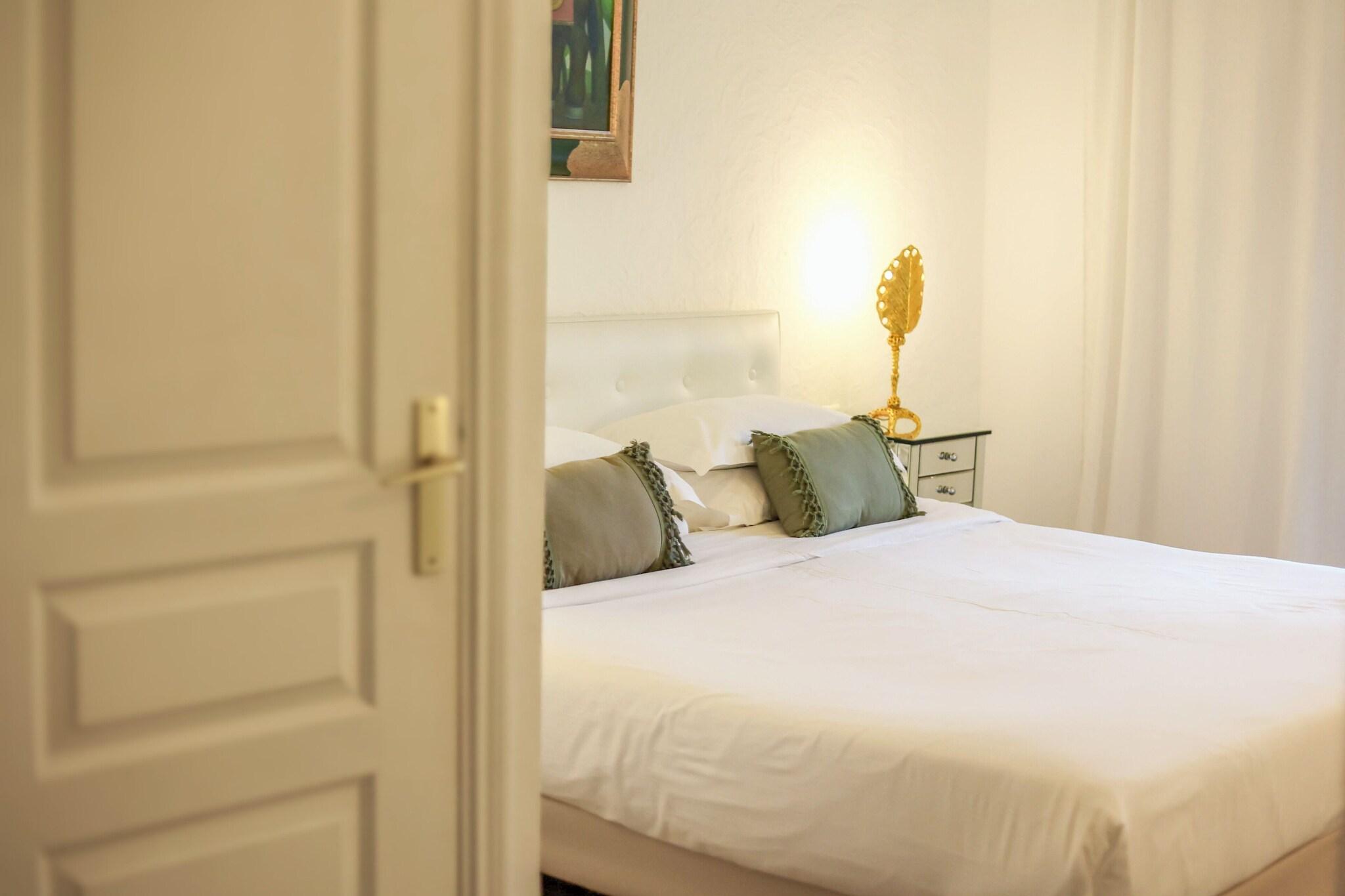 Double Superior King Bed