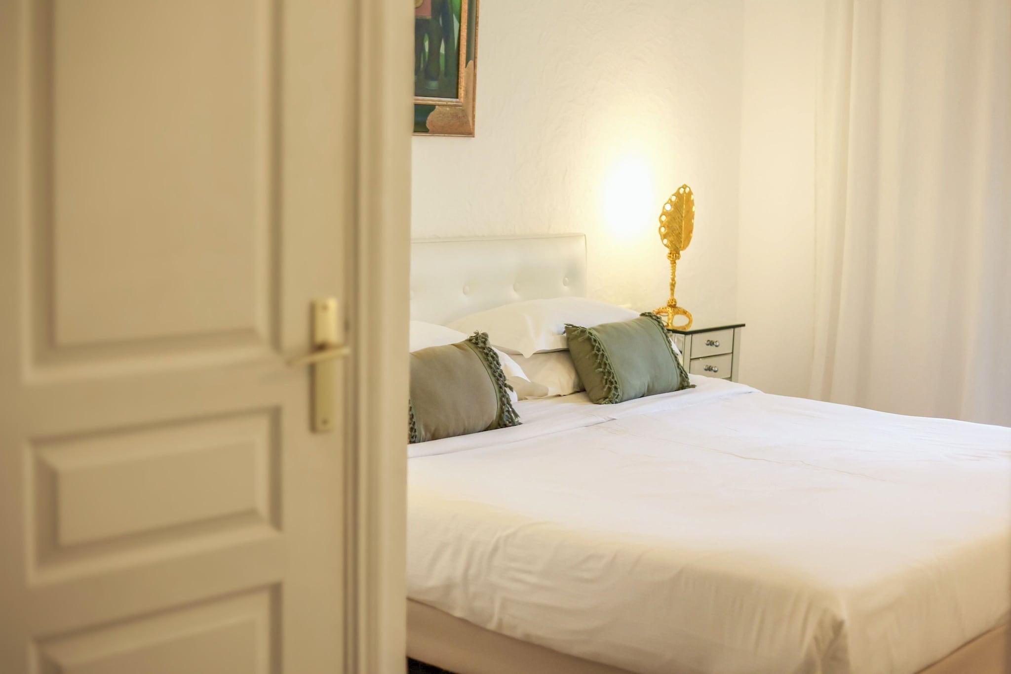 Double Superior King Bed