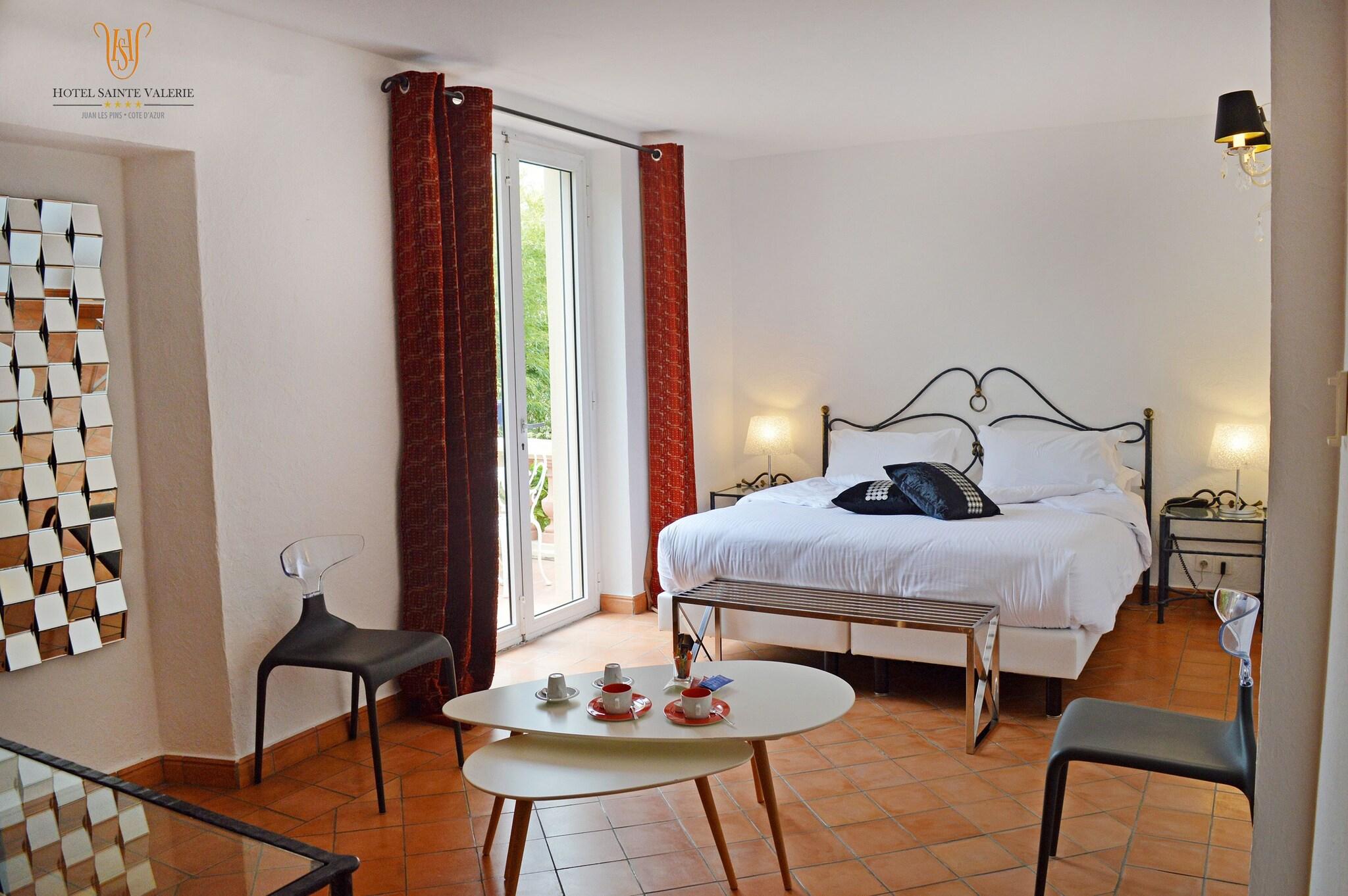 Double Superior King Bed