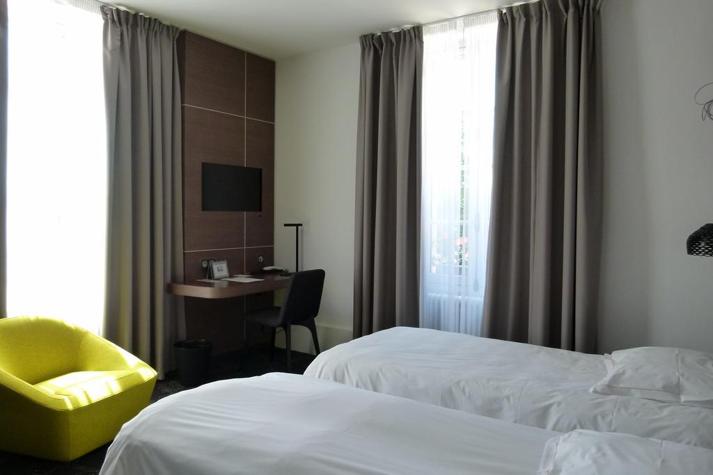 Double or Twin Deluxe