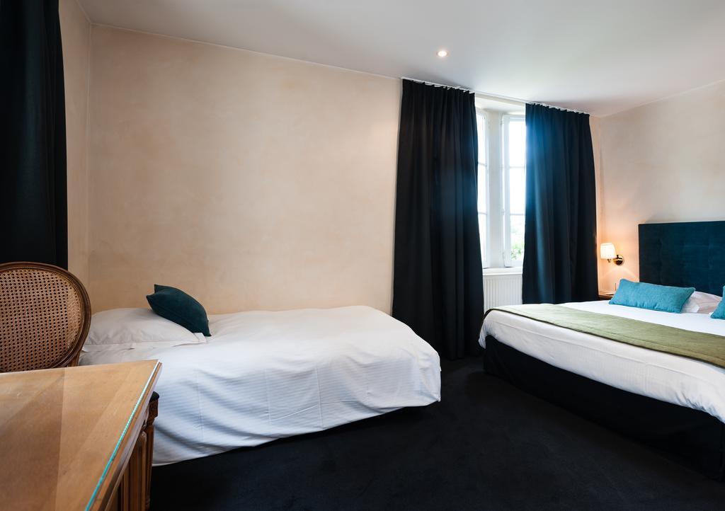 Double or Twin Superior Queen Bed