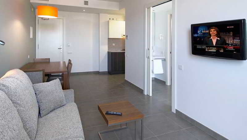 Apartment Capacity 4