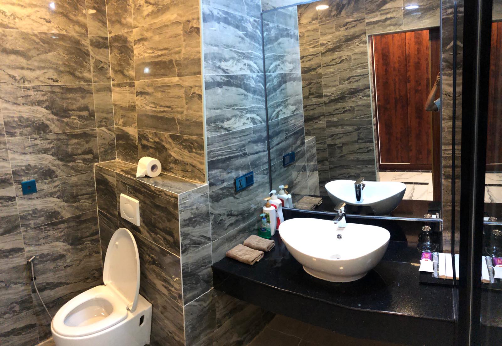 Double Connecting Room