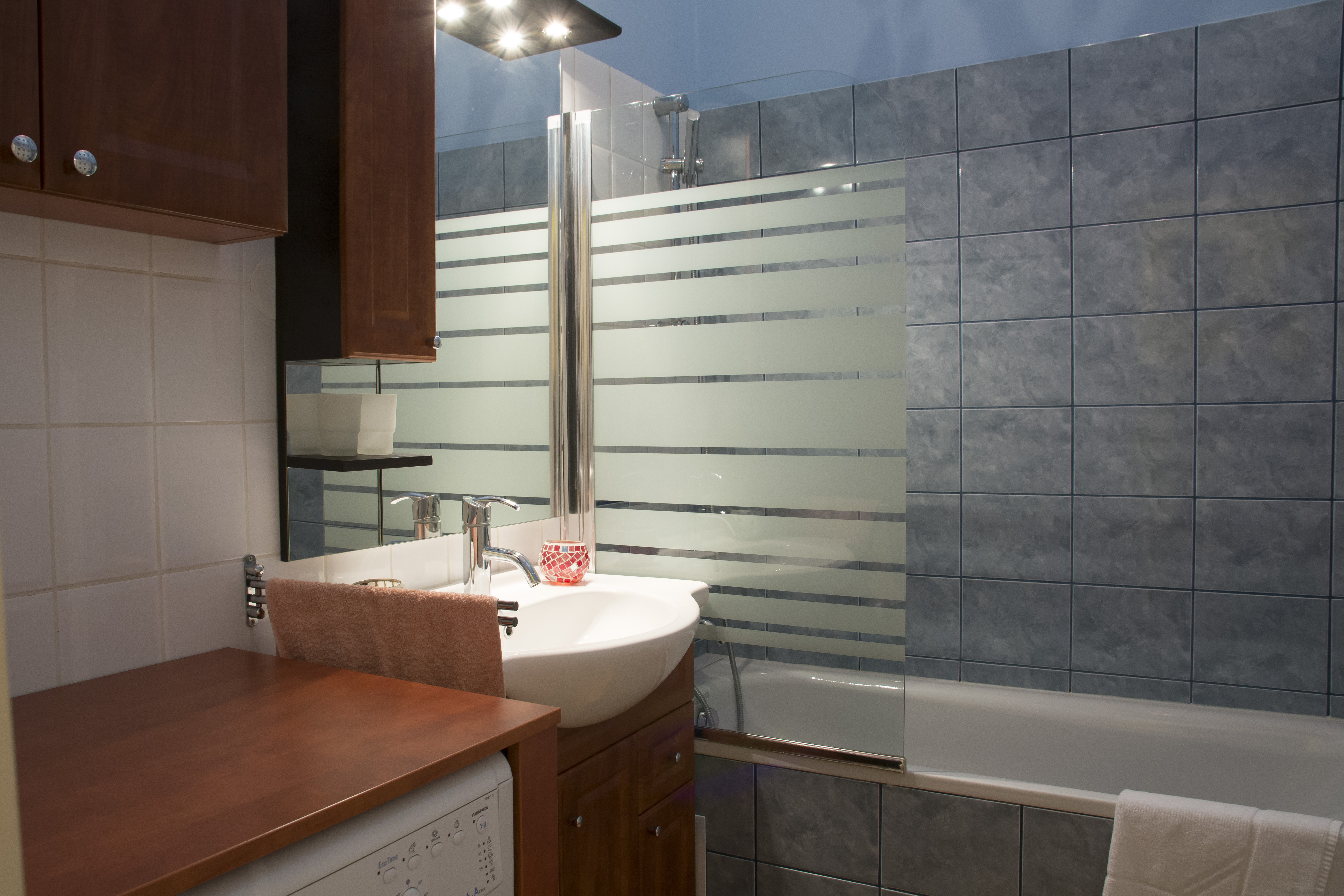 Apartment Capacity 5 Two Bedrooms