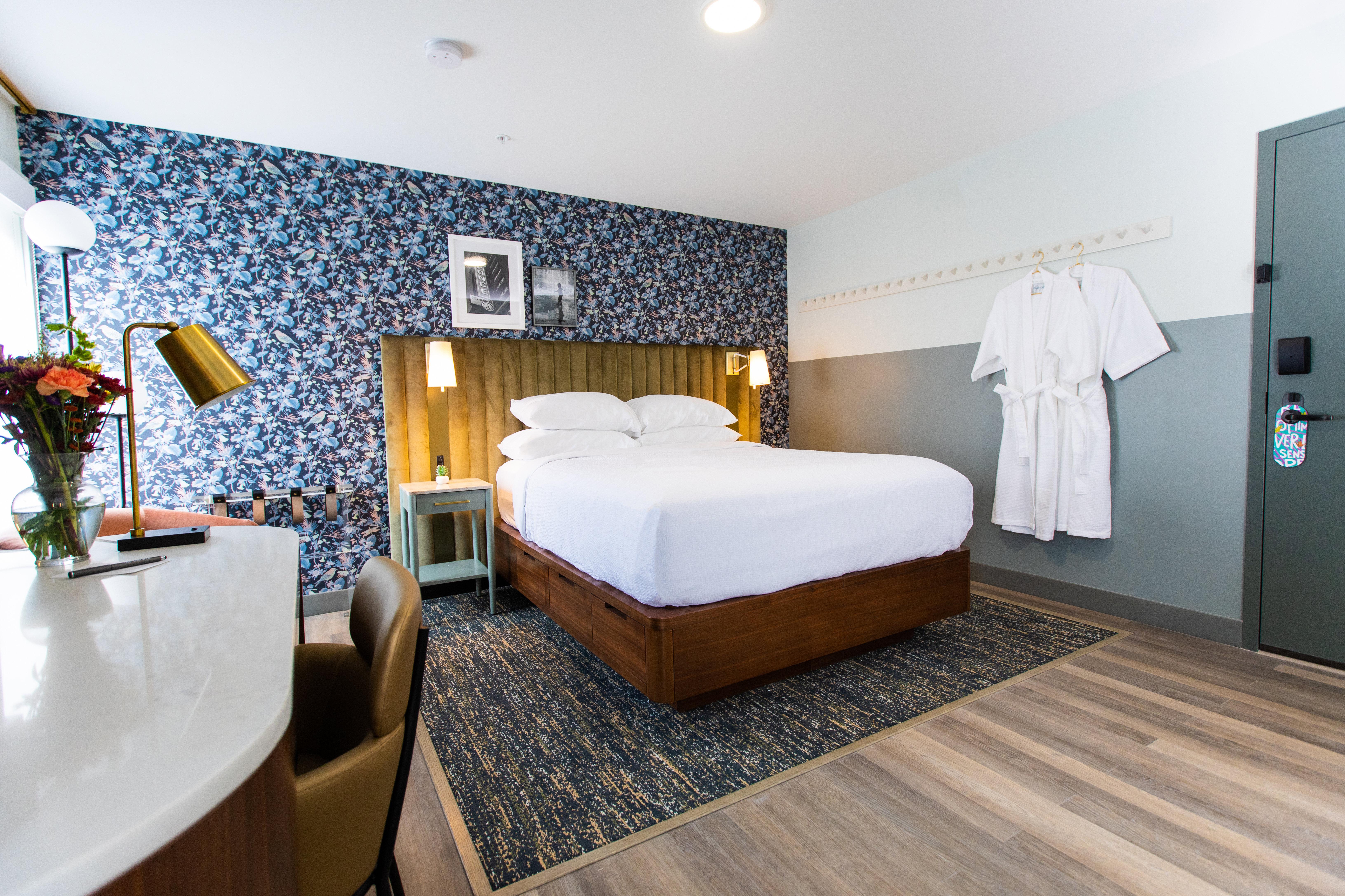 Double Queen Size Bed