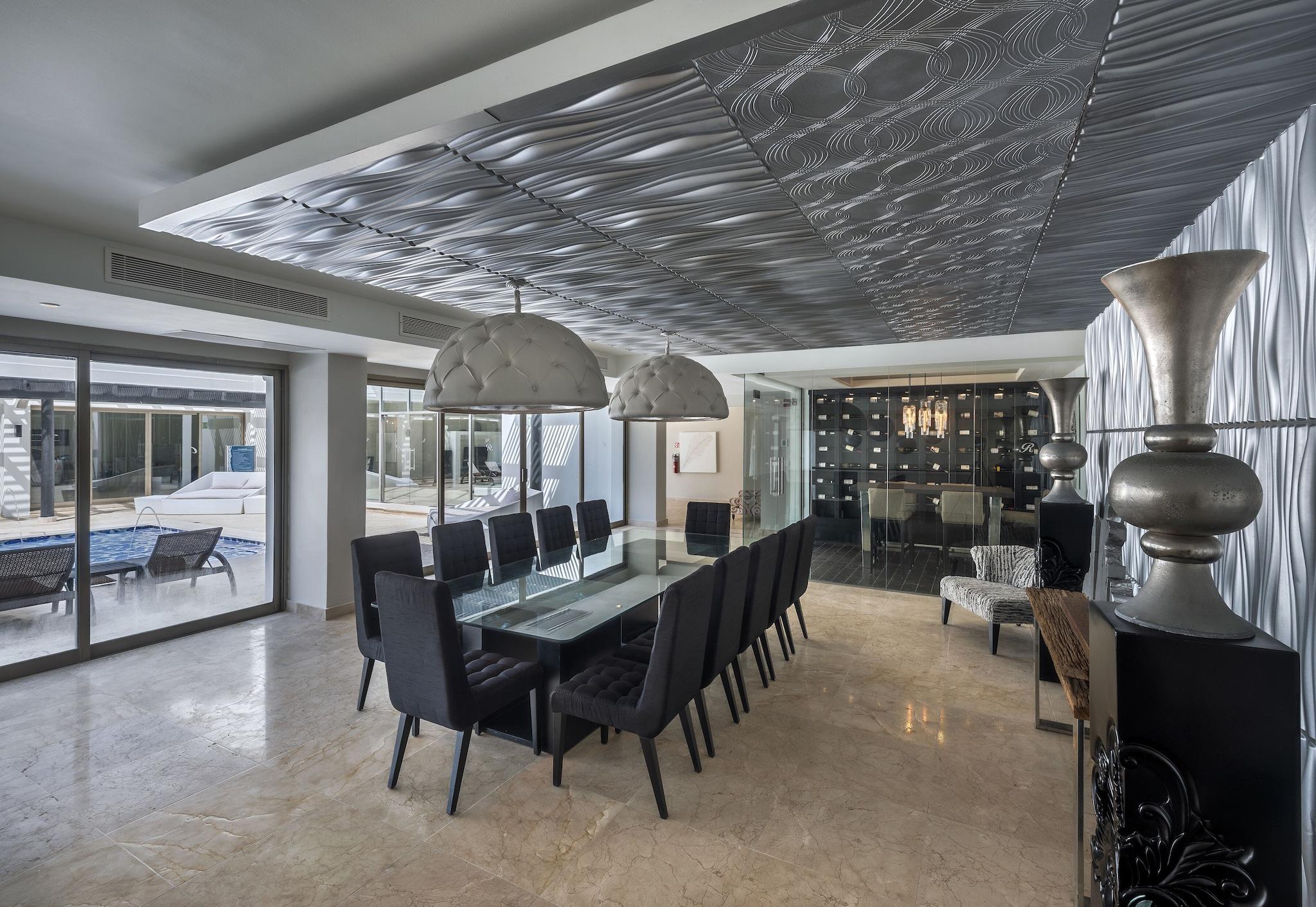 Double Two Queen Beds