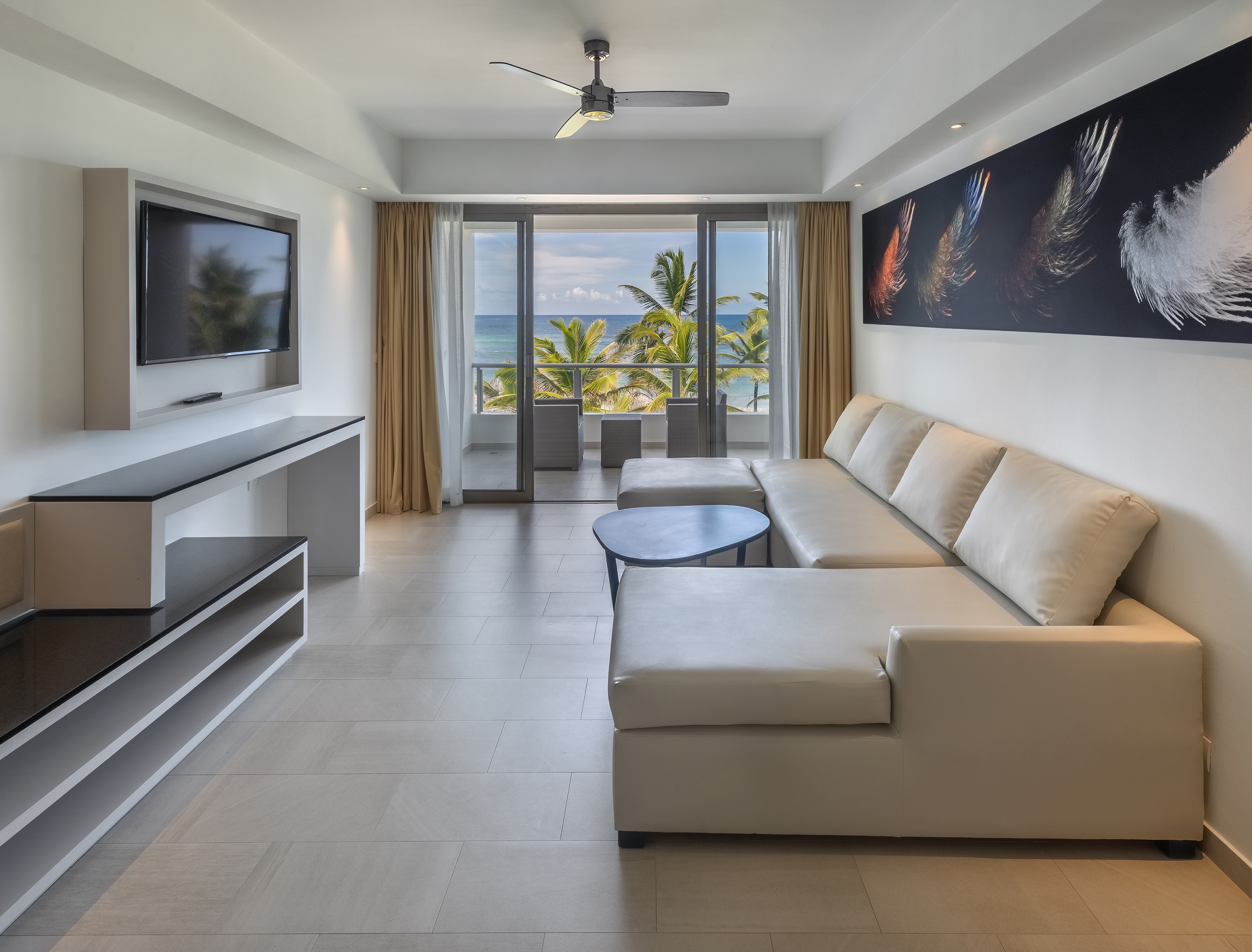 Suite Ocean Front One Bedroom