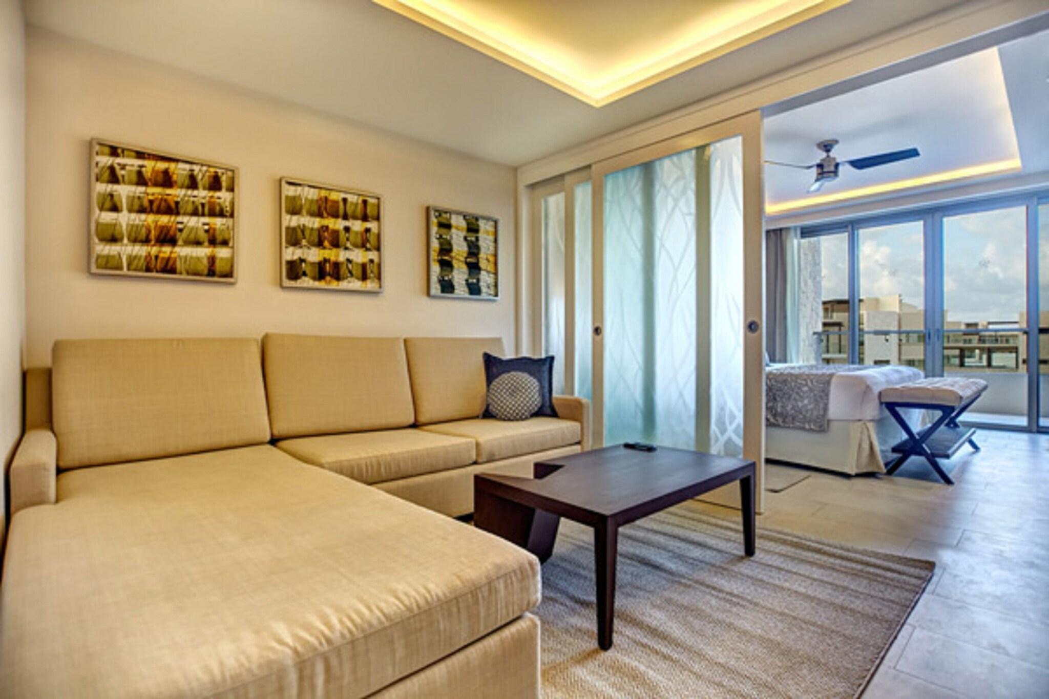 Suite Ocean View King Bed