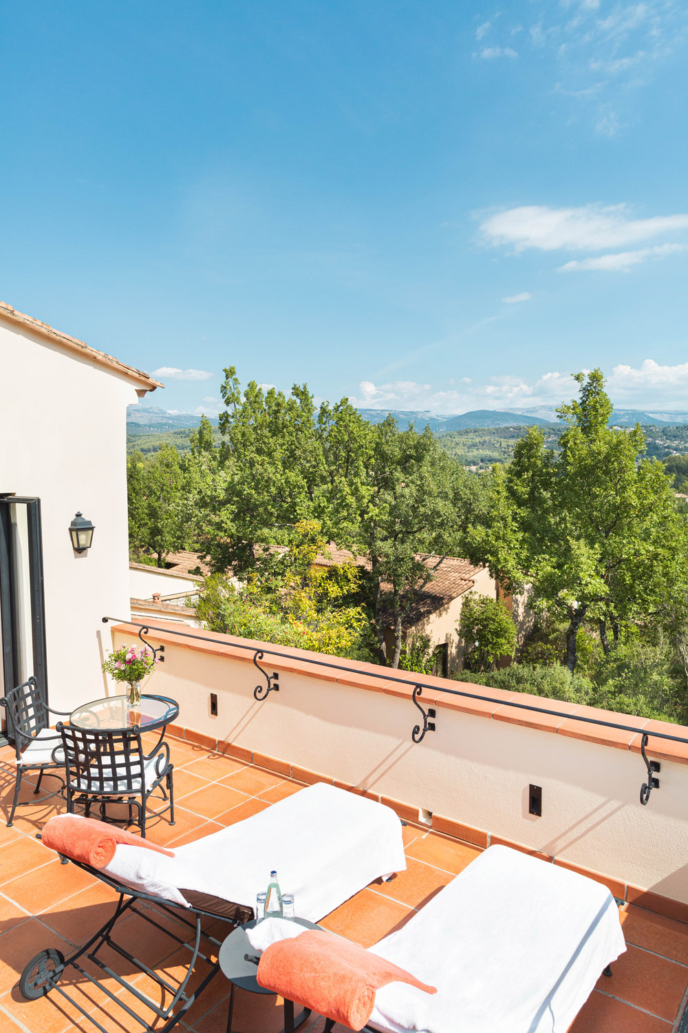 Suite Deluxe King Bed