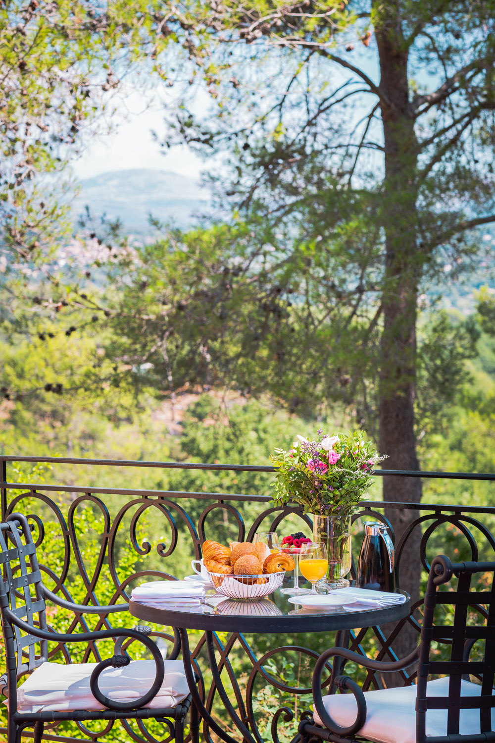 Suite Deluxe King Bed