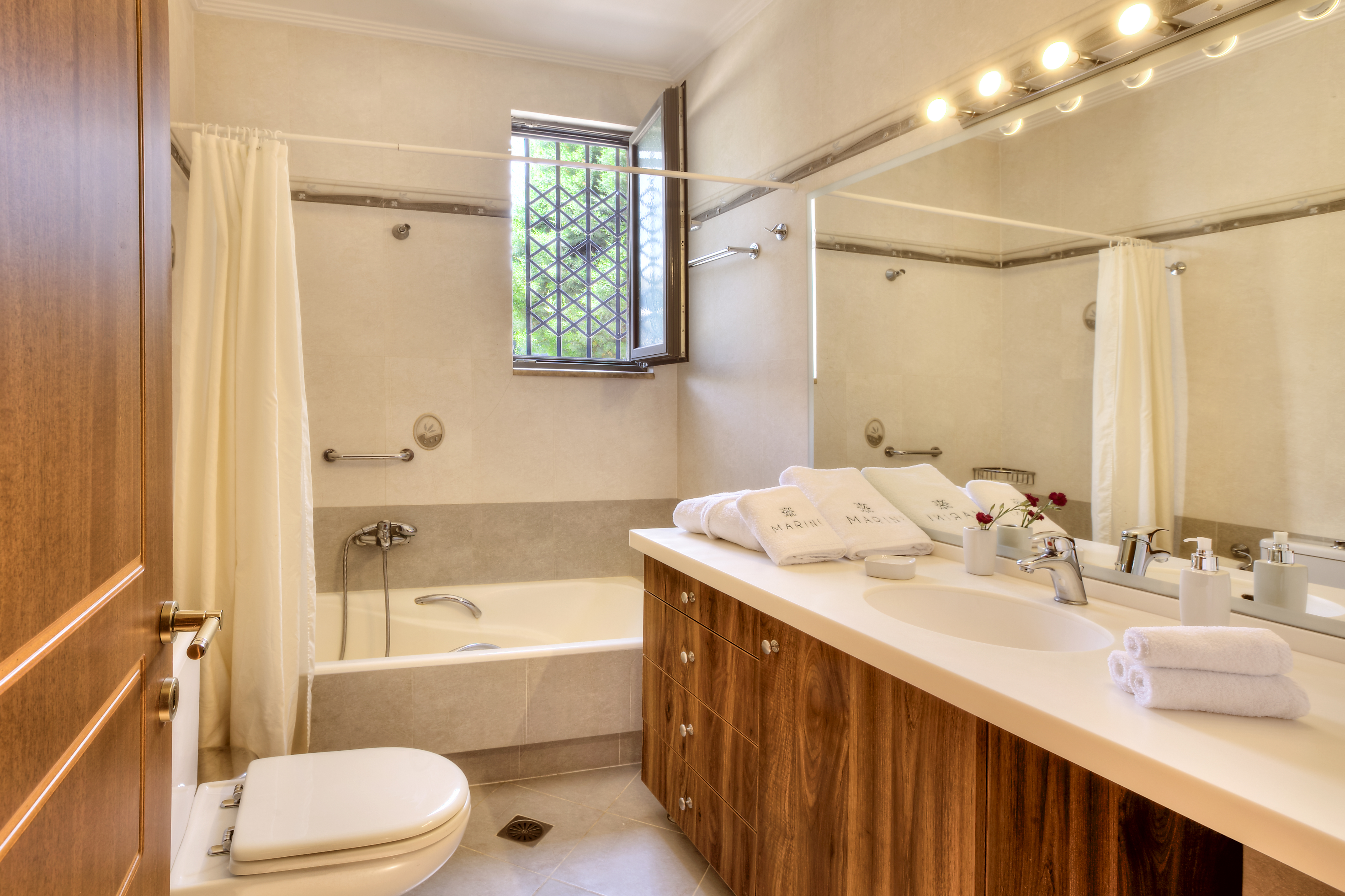 Triple Superior Sea View