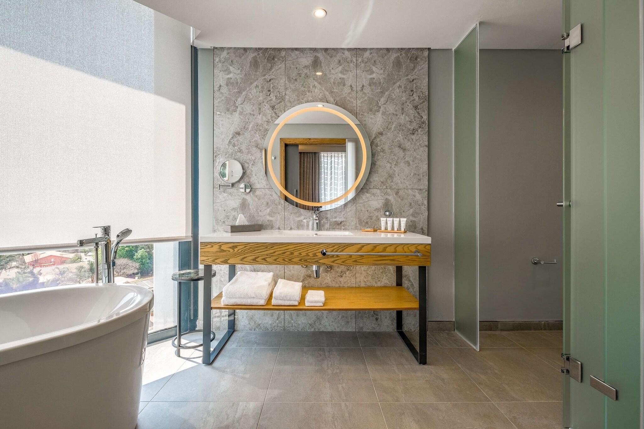 Junior Suite King Size Bed