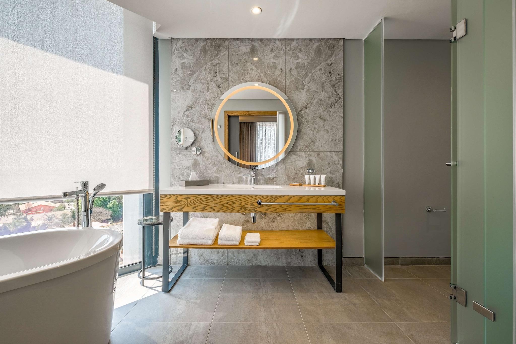 Junior Suite King Size Bed