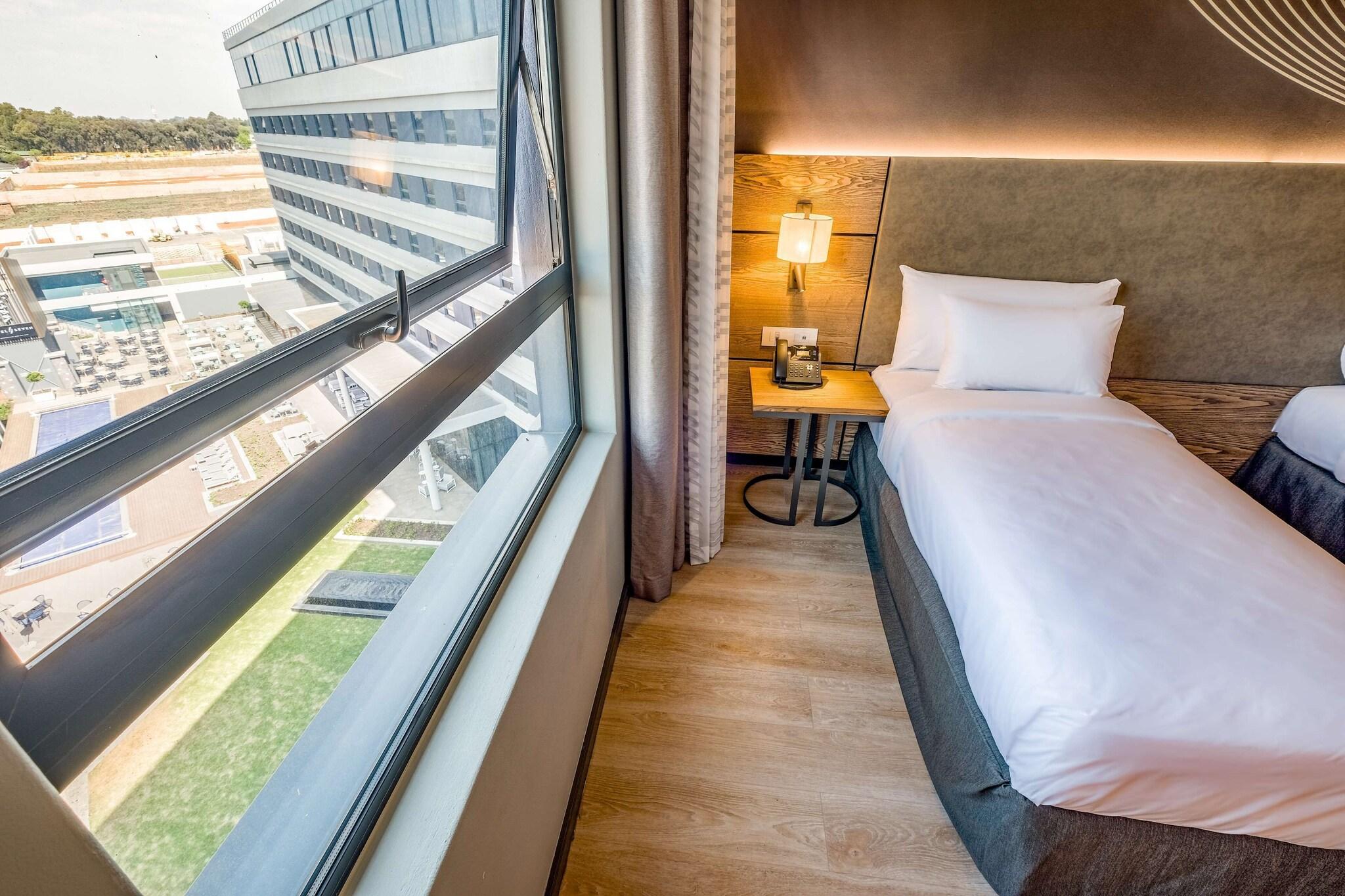 Double King Size Bed