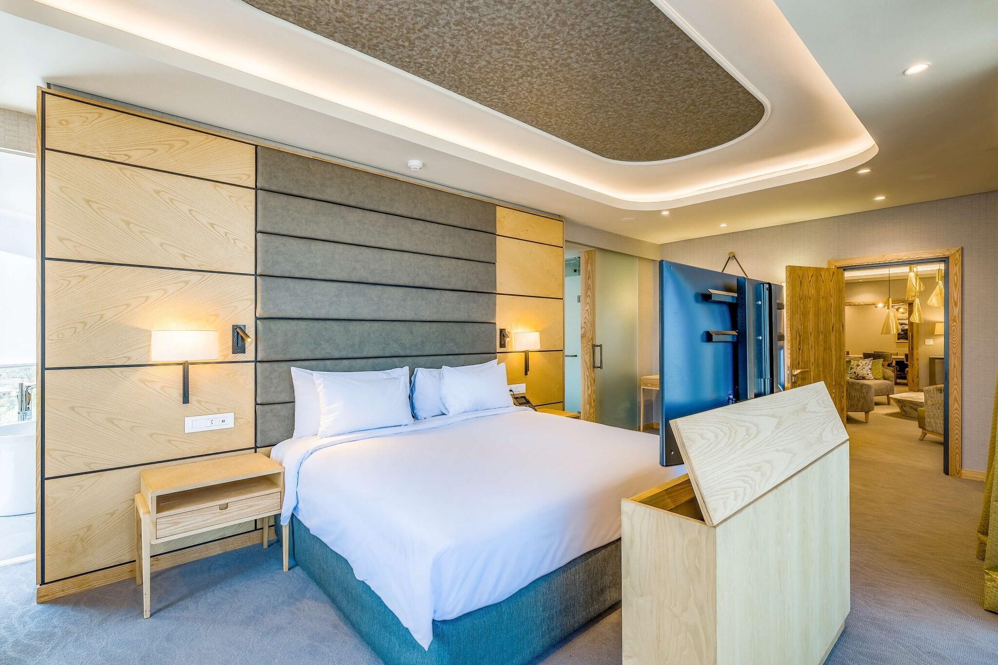 Junior Suite King Size Bed